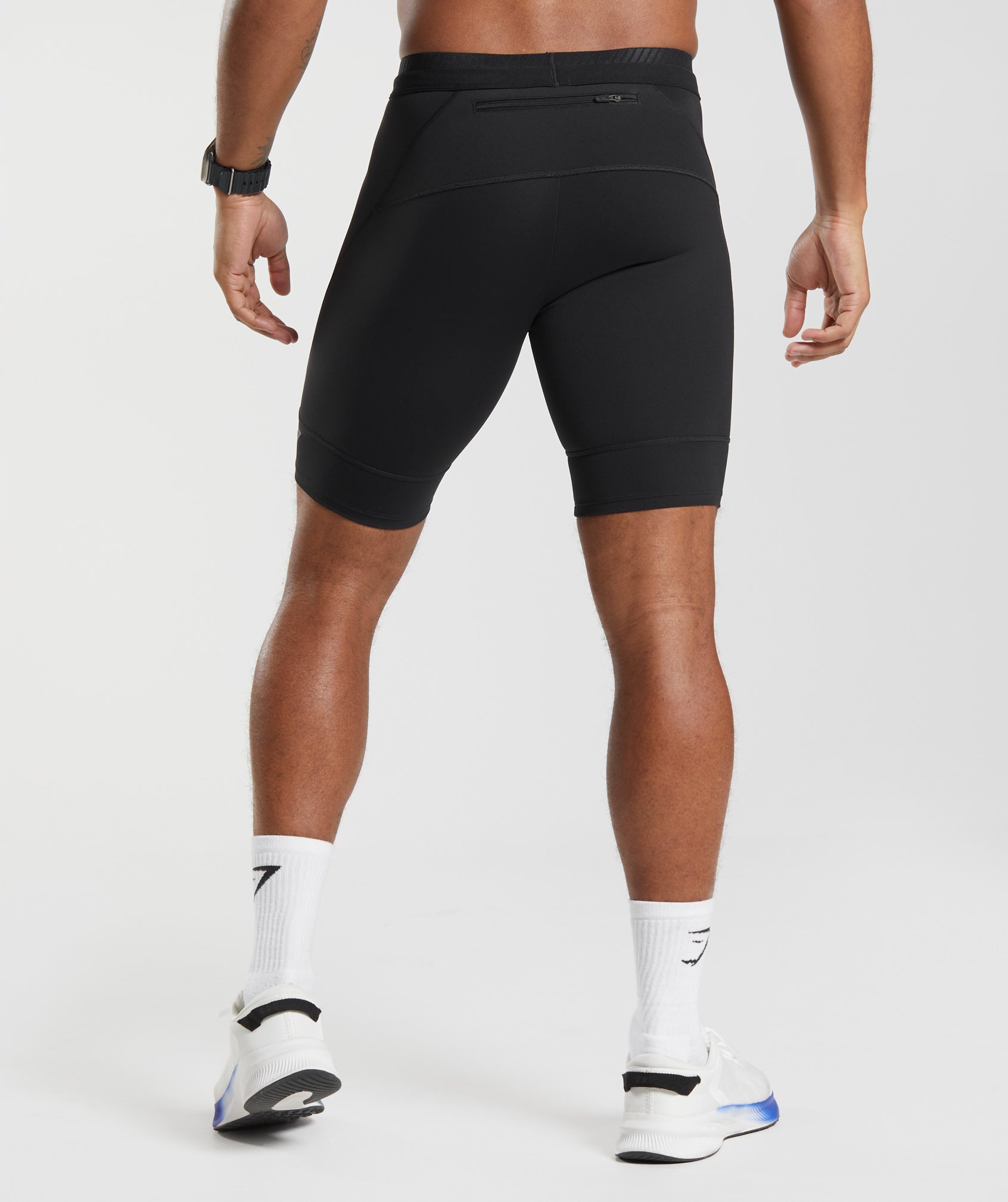 gymshark-apex-run-1-2-tights-black-ss23