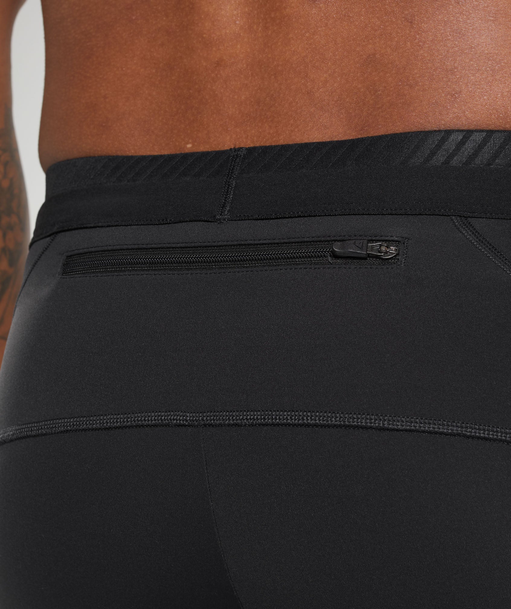 gymshark-apex-run-1-2-tights-black-ss23
