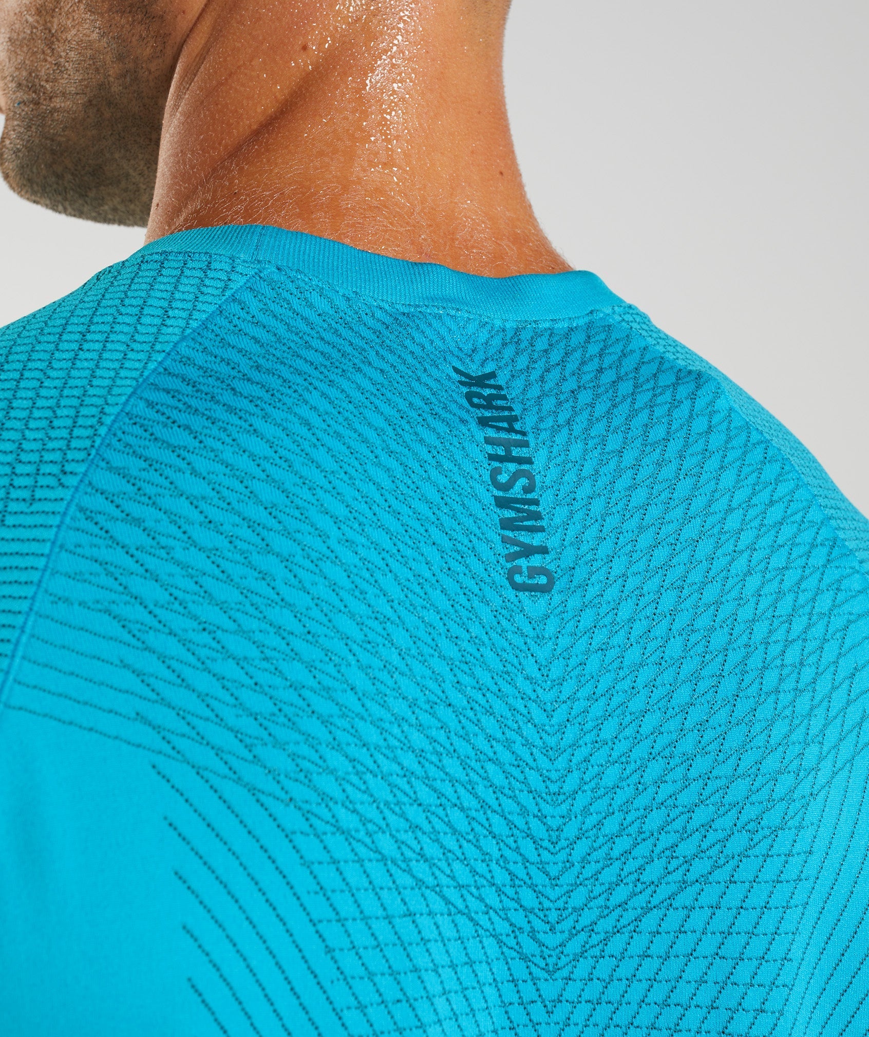 gymshark-apex-seamless-t-shirt-shark-blue-atlantic-blue-aw22