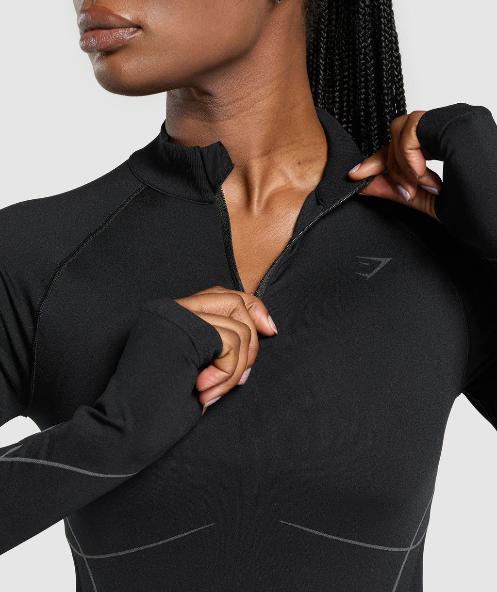 gymshark-apex-seamless-1-4-zip-pullover-black-graphite-grey-ss25
