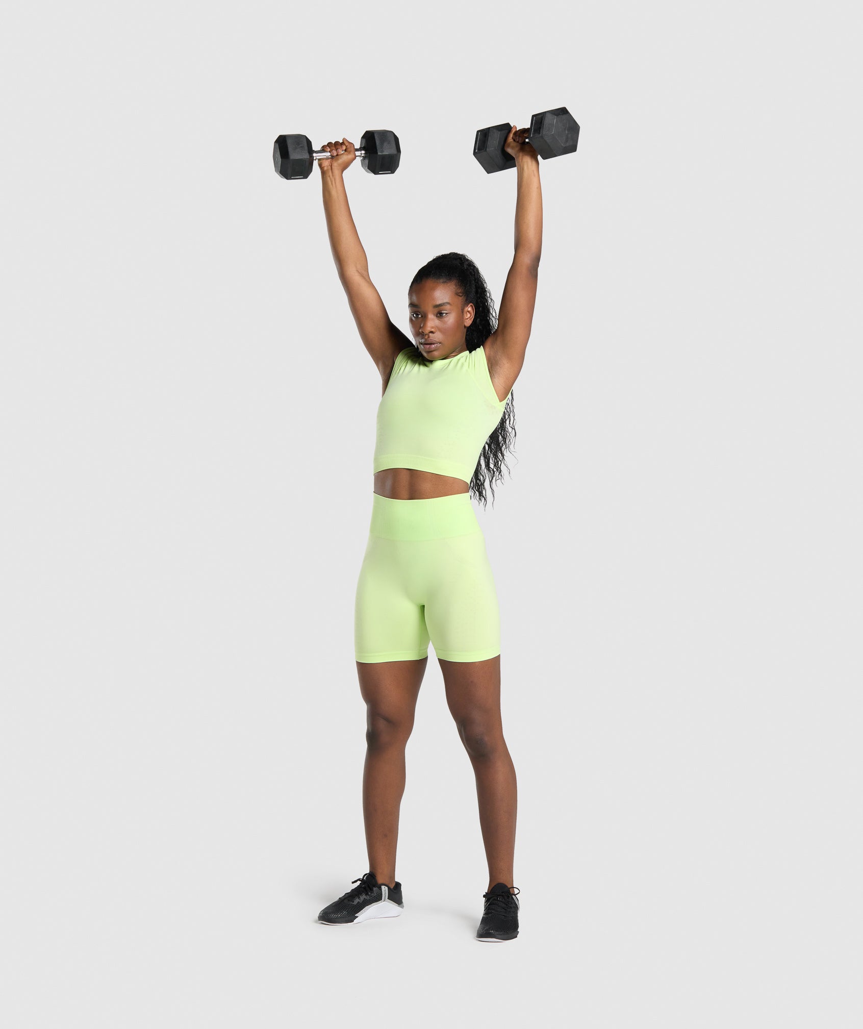gymshark-apex-seamless-shorts-green-light-green