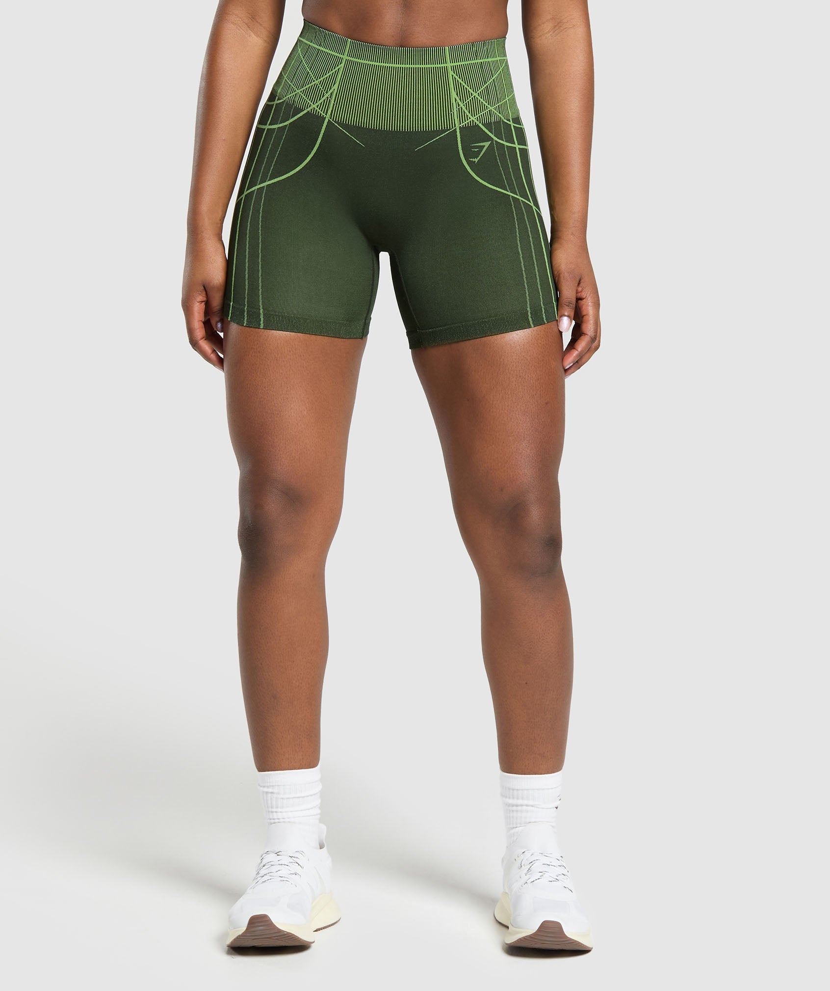 gymshark-apex-seamless-shorts-trail-green-energy-gelato-green-ss25