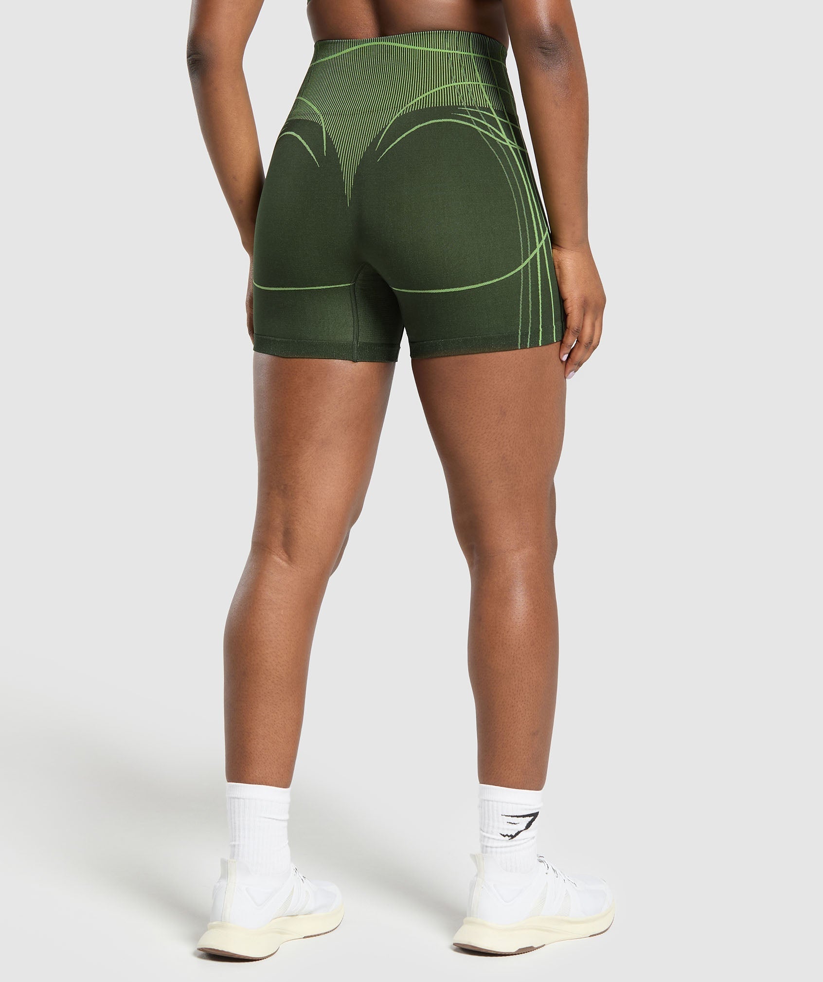 gymshark-apex-seamless-shorts-trail-green-energy-gelato-green-ss25