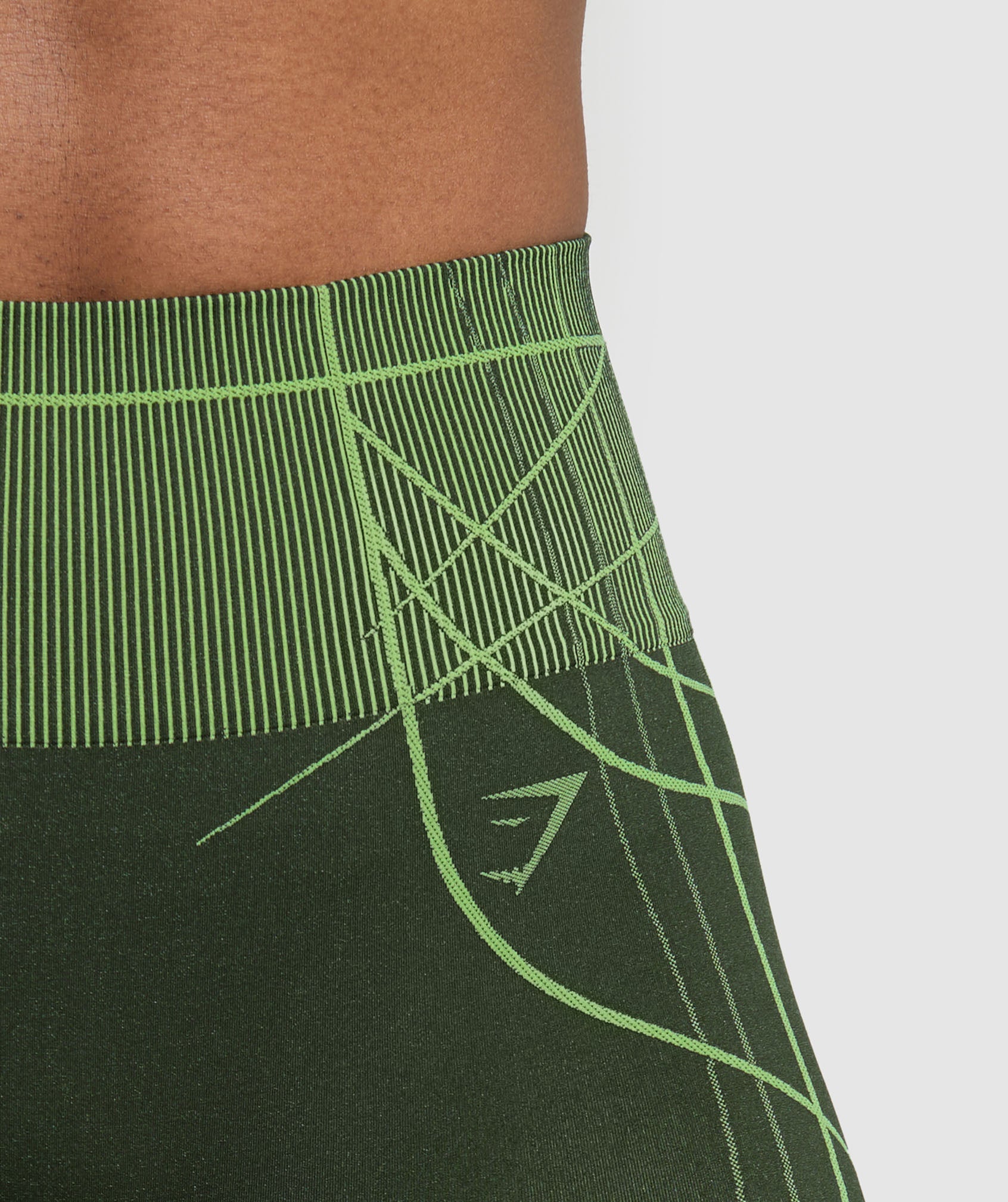 gymshark-apex-seamless-shorts-trail-green-energy-gelato-green-ss25