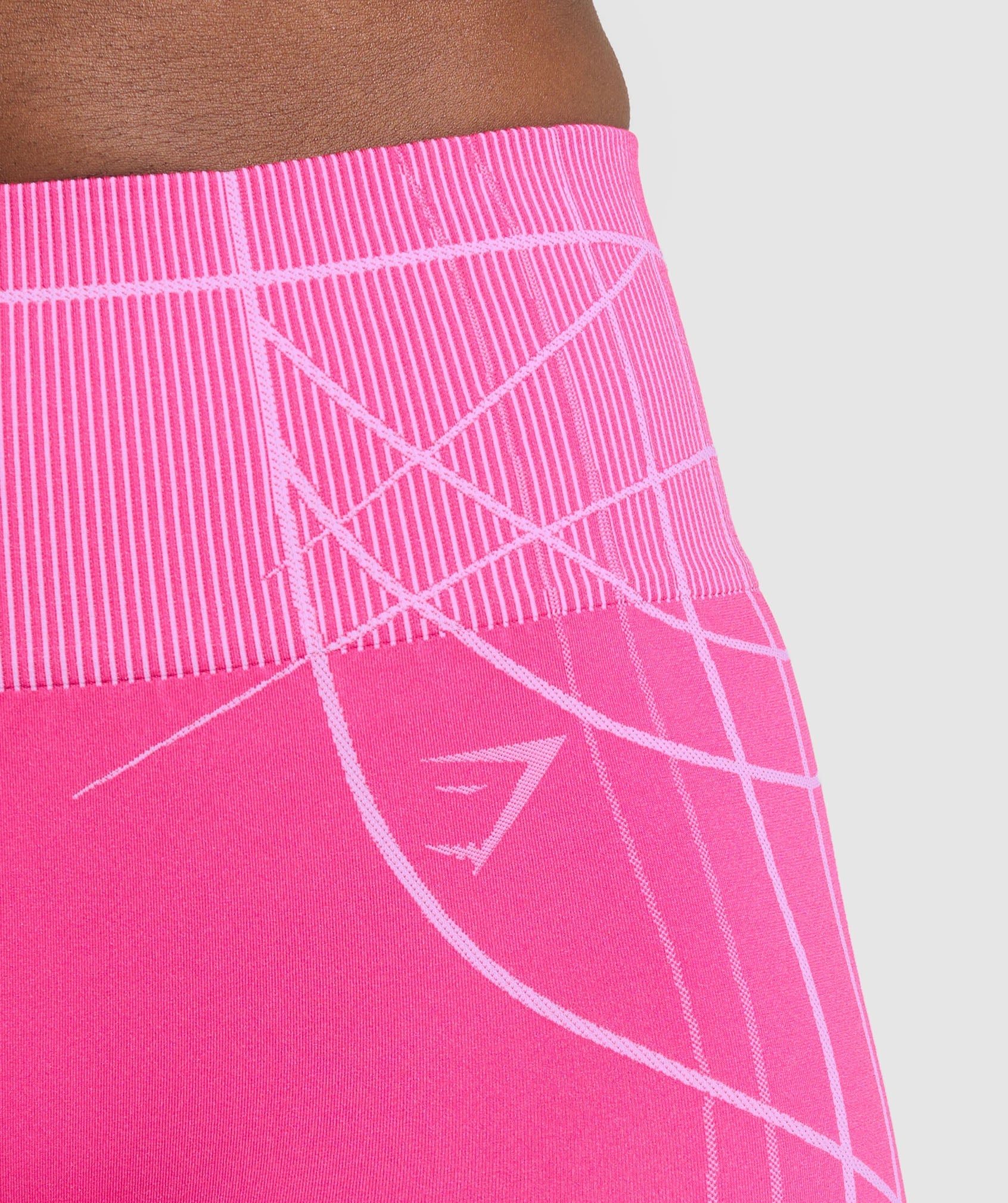 gymshark-apex-seamless-shorts-shorts-pink-ss25