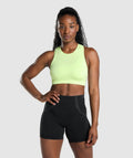 gymshark-apex-seamless-sports-bra-green-light-green