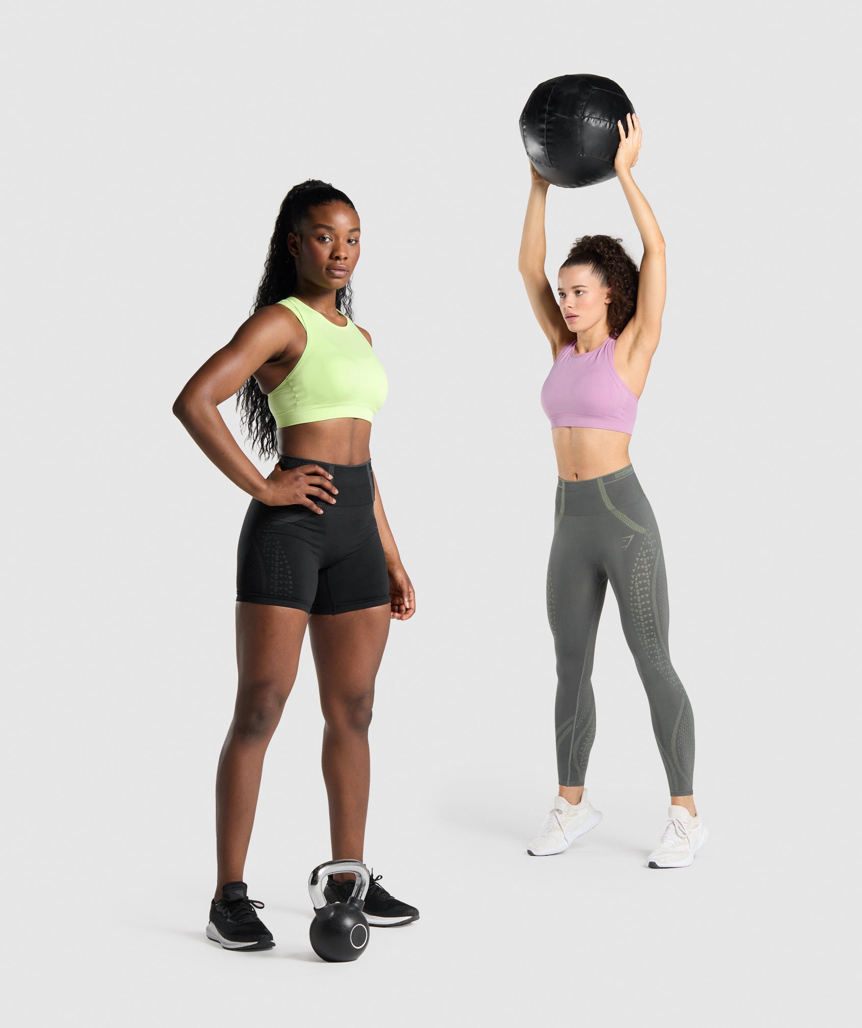 gymshark-apex-seamless-sports-bra-green-light-green