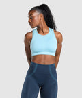 gymshark-apex-seamless-sports-bra-light-blue
