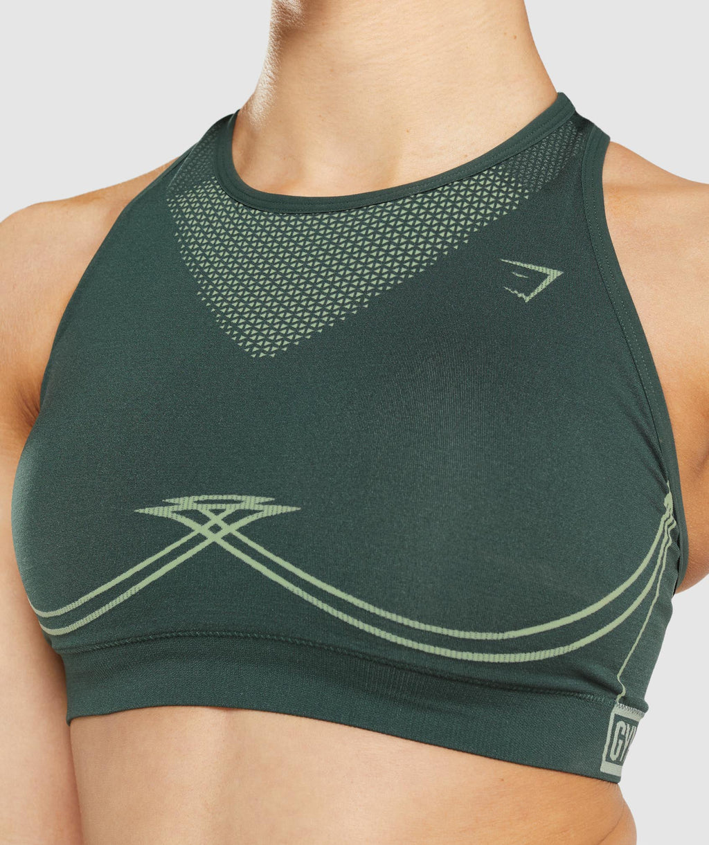 gymshark-apex-seamless-sports-bra-obsidian-green-cucumber-green-ss22