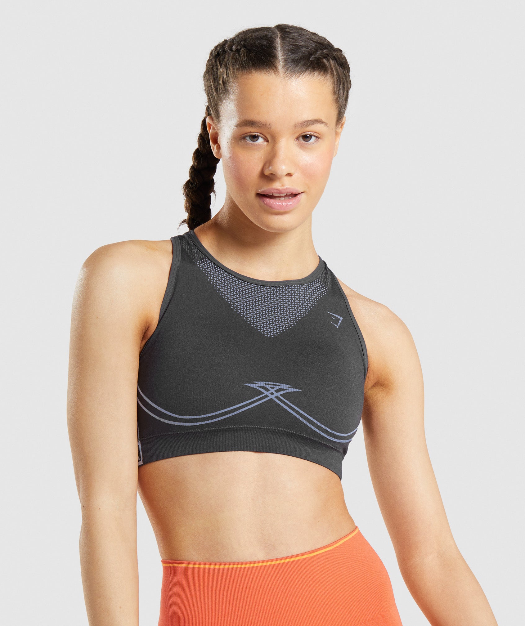 gymshark-apex-seamless-sports-bra-onyx-grey-lavender-blue-ss22