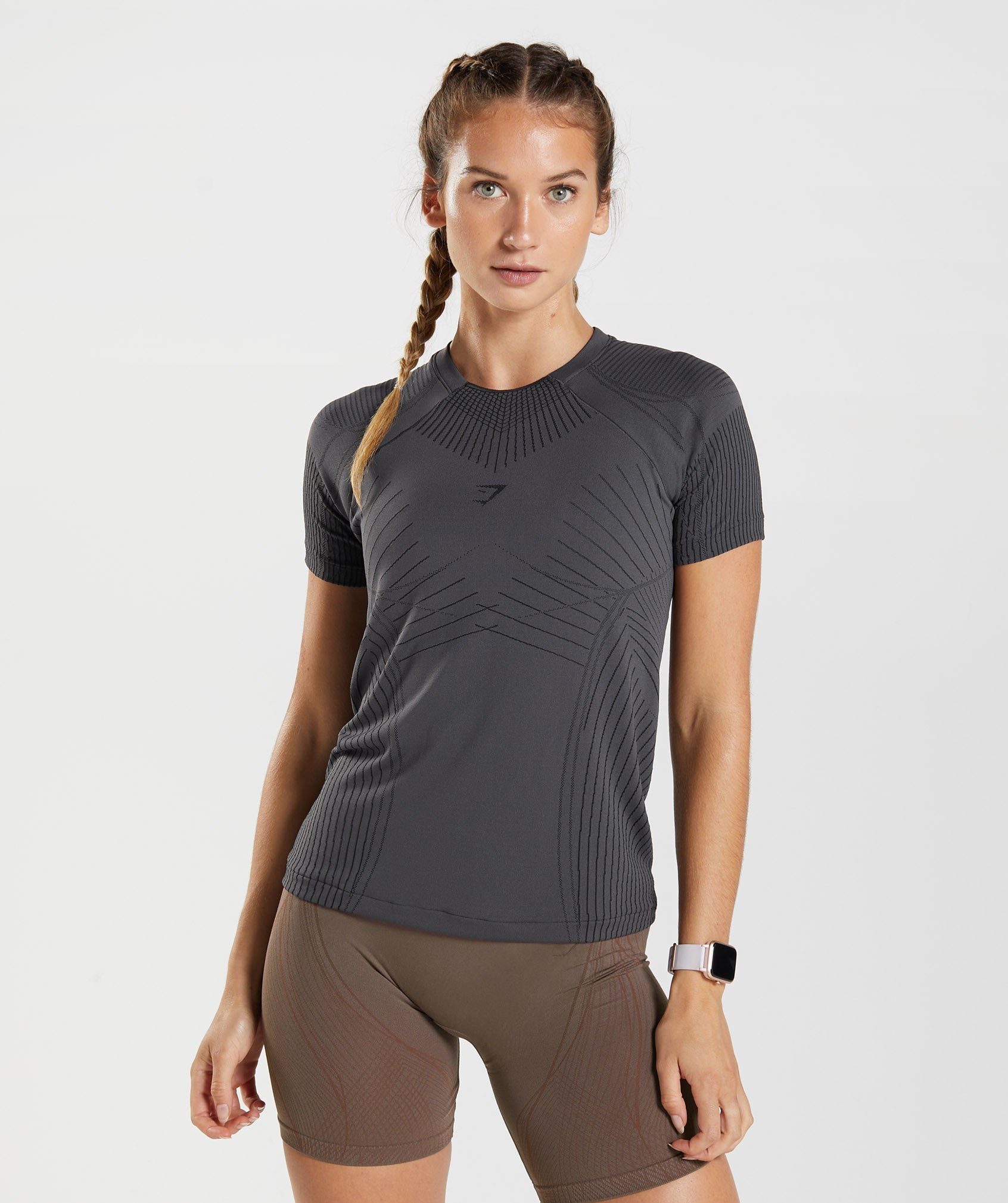 gymshark-apex-seamless-top-onyx-grey-black-aw22