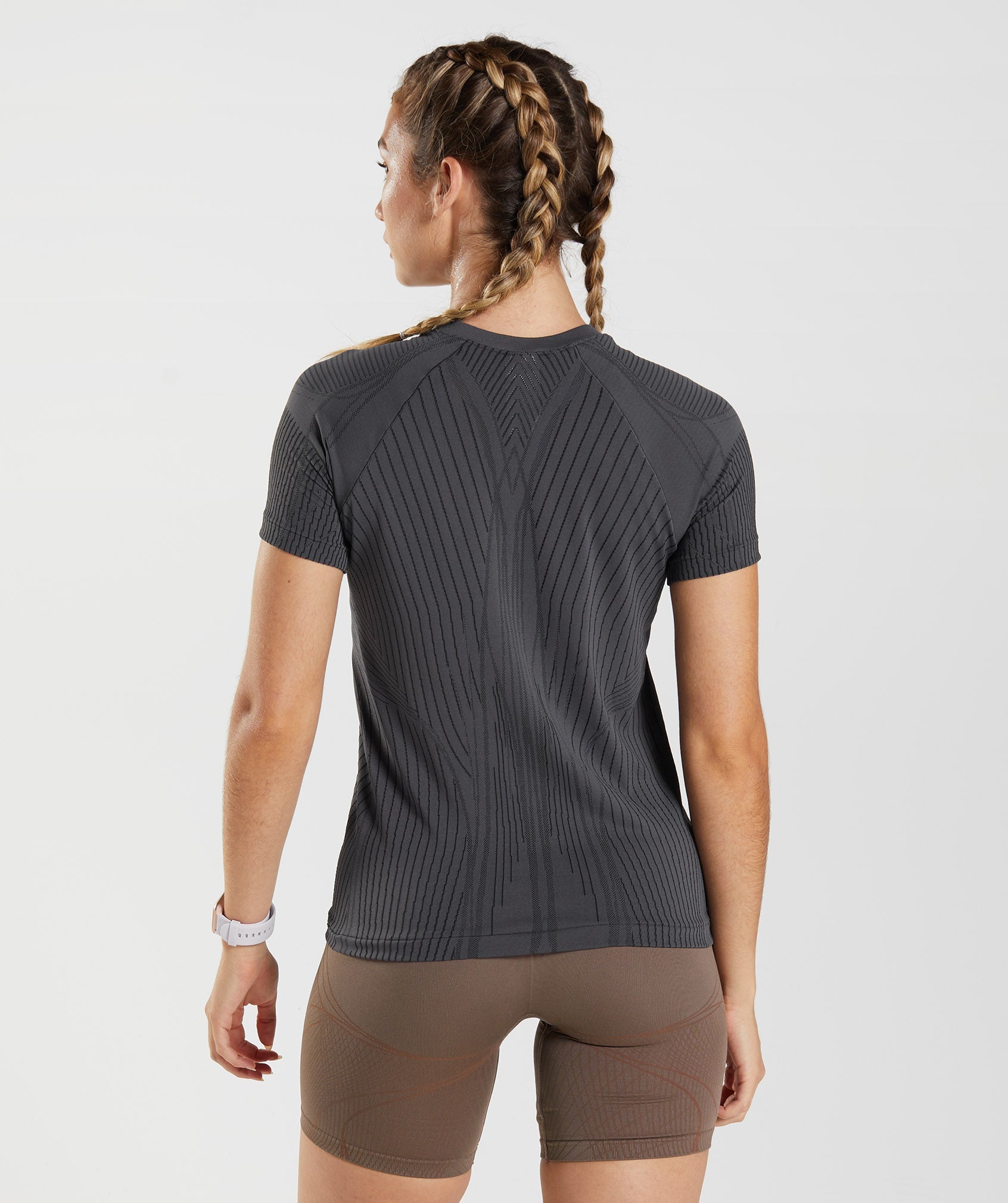 gymshark-apex-seamless-top-onyx-grey-black-aw22