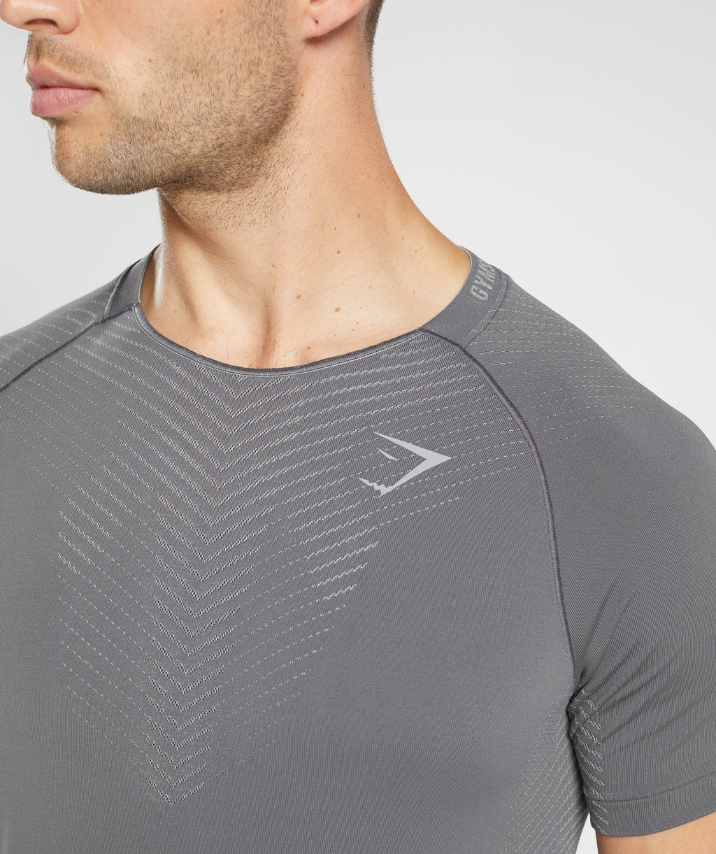 gymshark-apex-seamless-t-shirt-dark-grey-smokey-grey-aw23