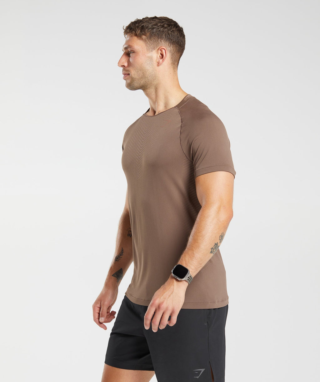 gymshark-apex-seamless-t-shirt-soft-brown-taupe-brown-aw23