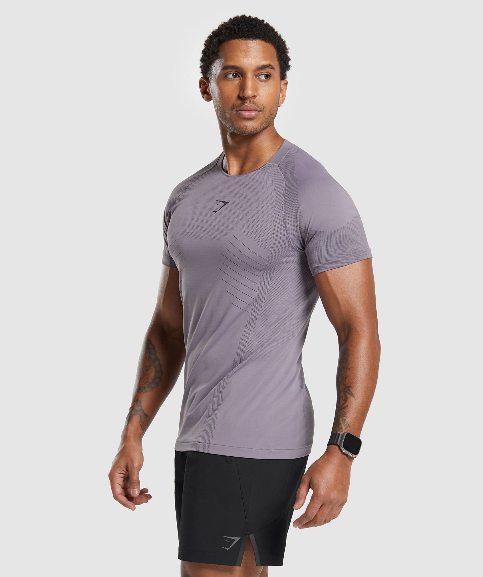 gymshark-apex-seamless-t-shirt-fog-purple-greyed-purple-ss24
