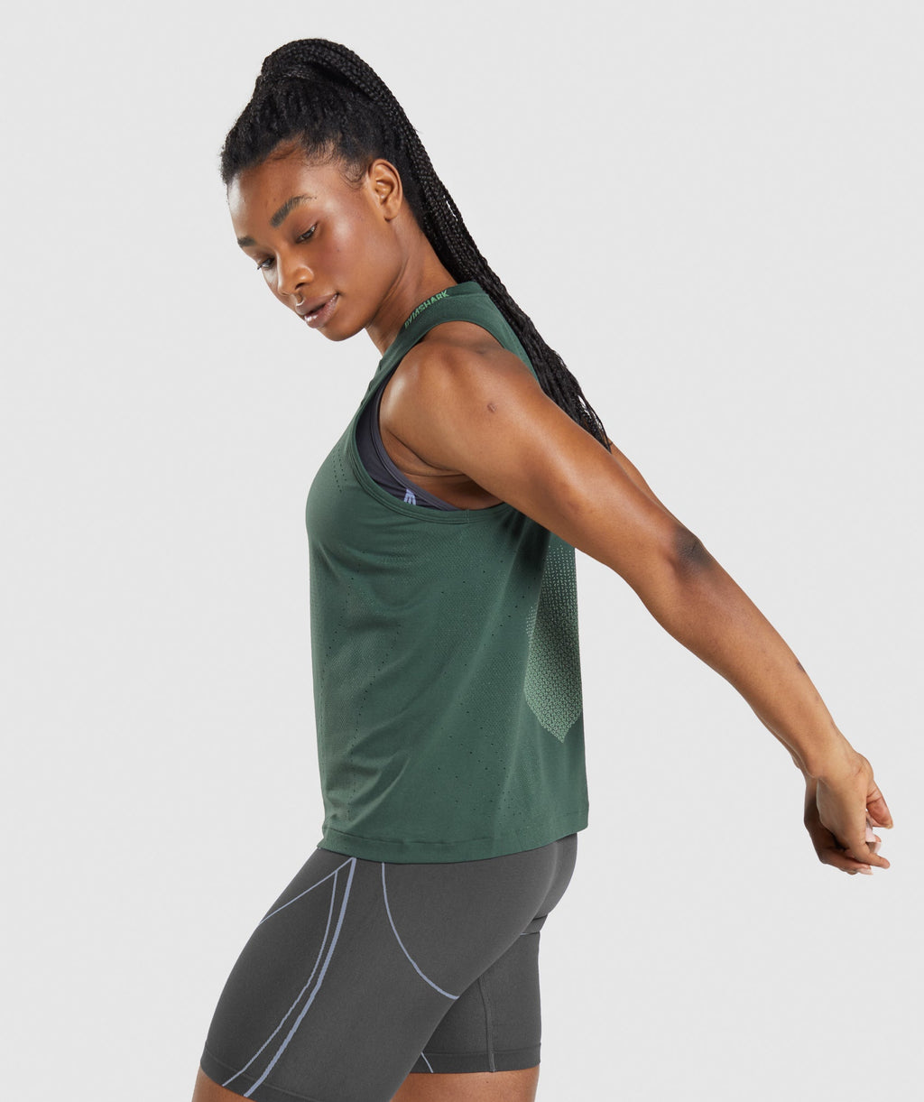 gymshark-apex-seamless-tank-obsidian-green-cucumber-green-ss22