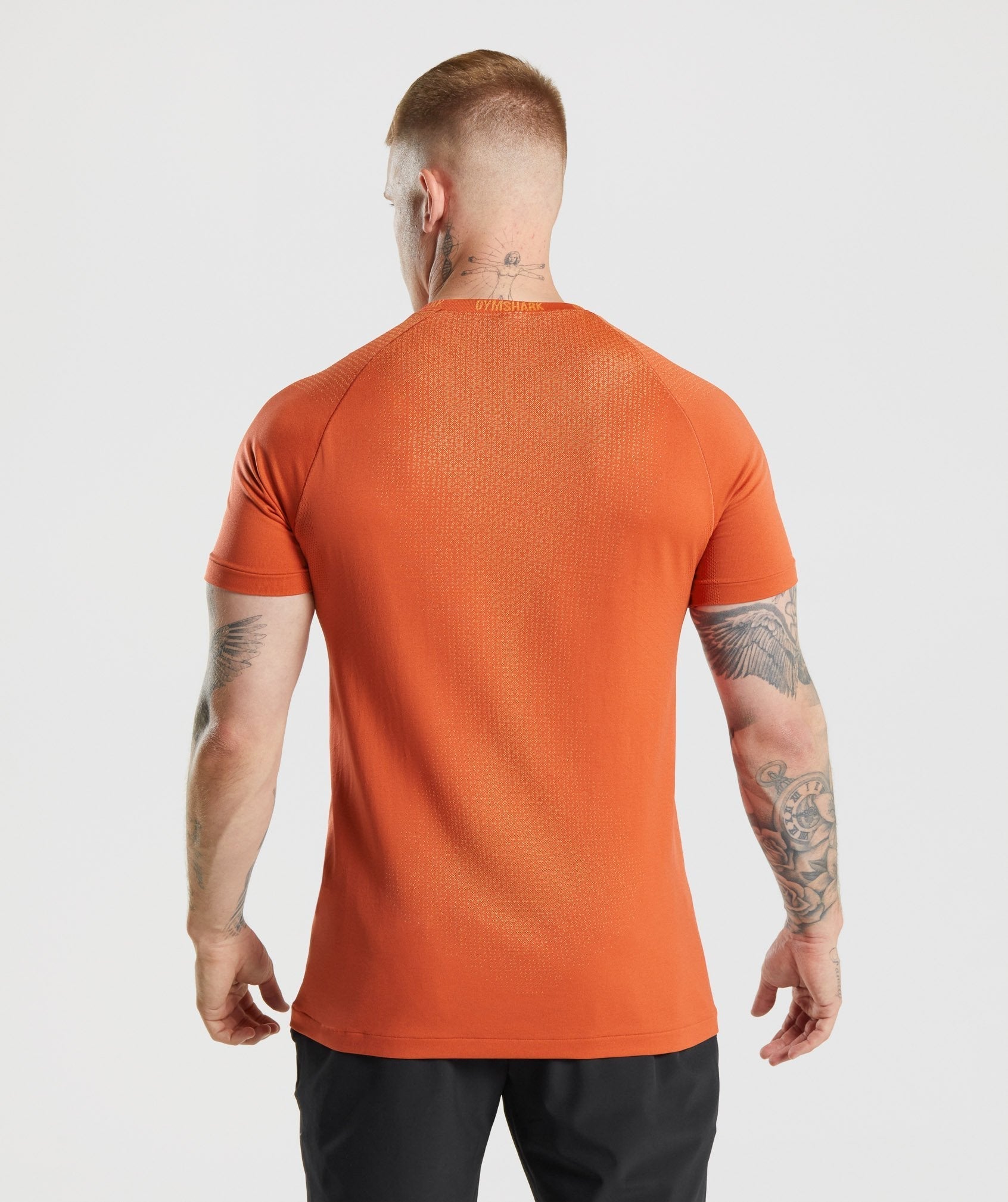 gymshark-apex-contrast-t-shirt-red-aw21