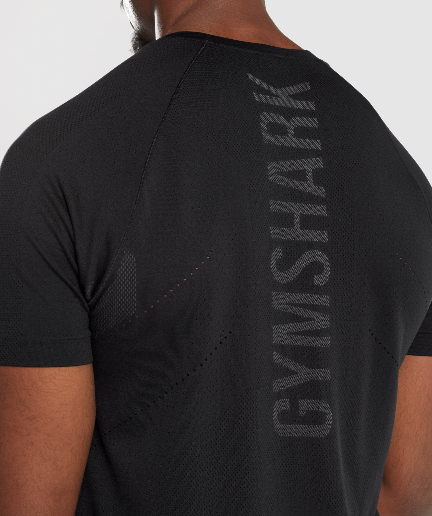 gymshark-apex-perform-t-shirt-black-aw21