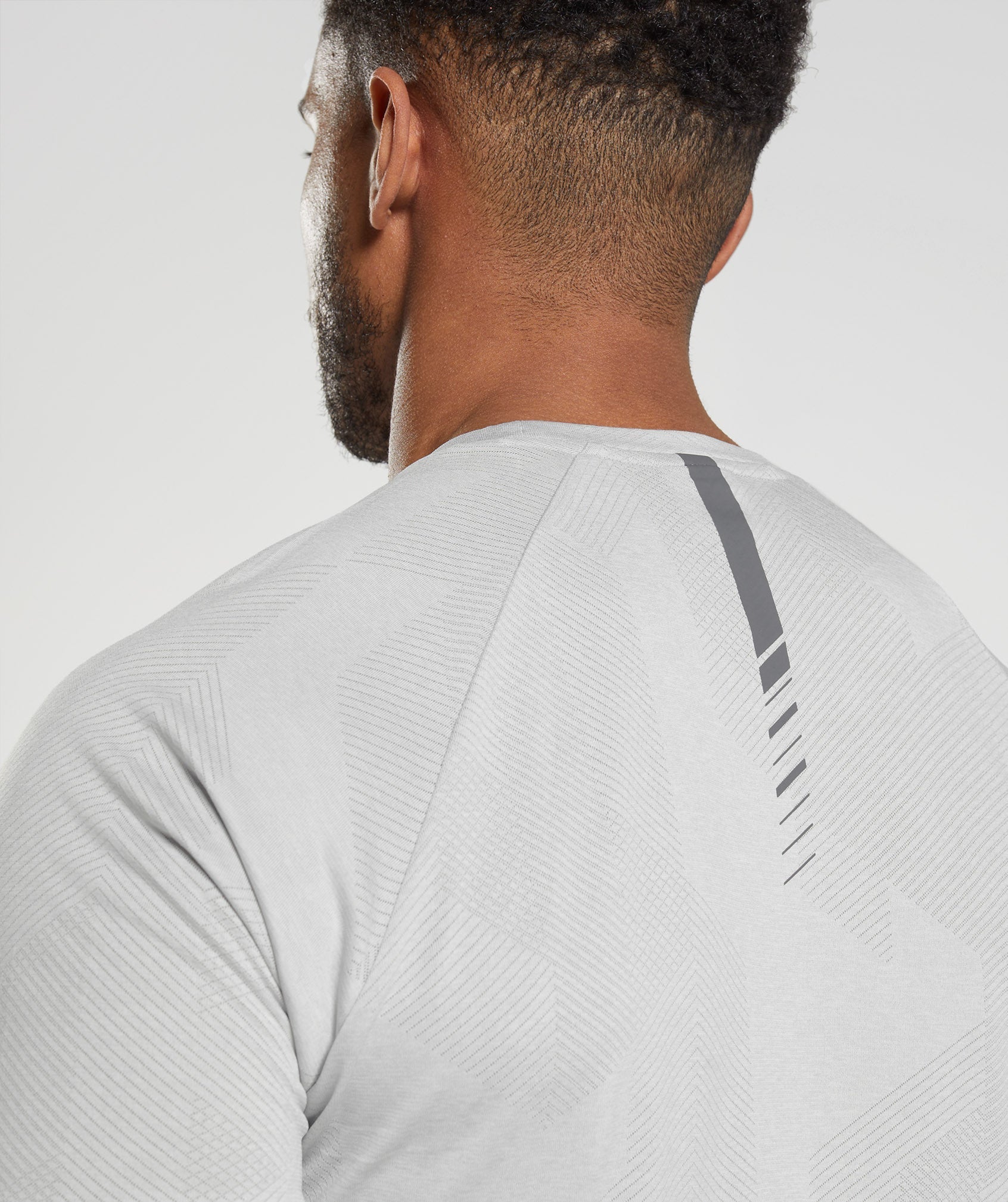 gymshark-apex-t-shirt-light-grey-smokey-grey-ss23