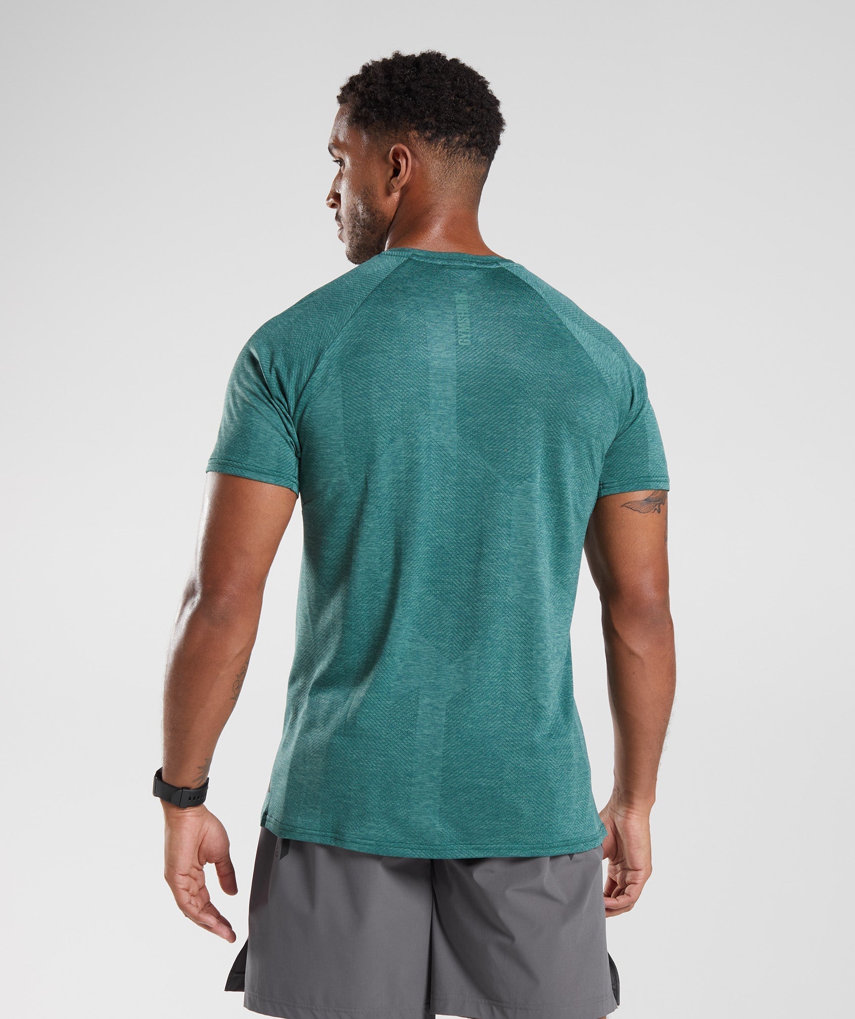 gymshark-apex-t-shirt-woodland-green-hoya-green-aw22