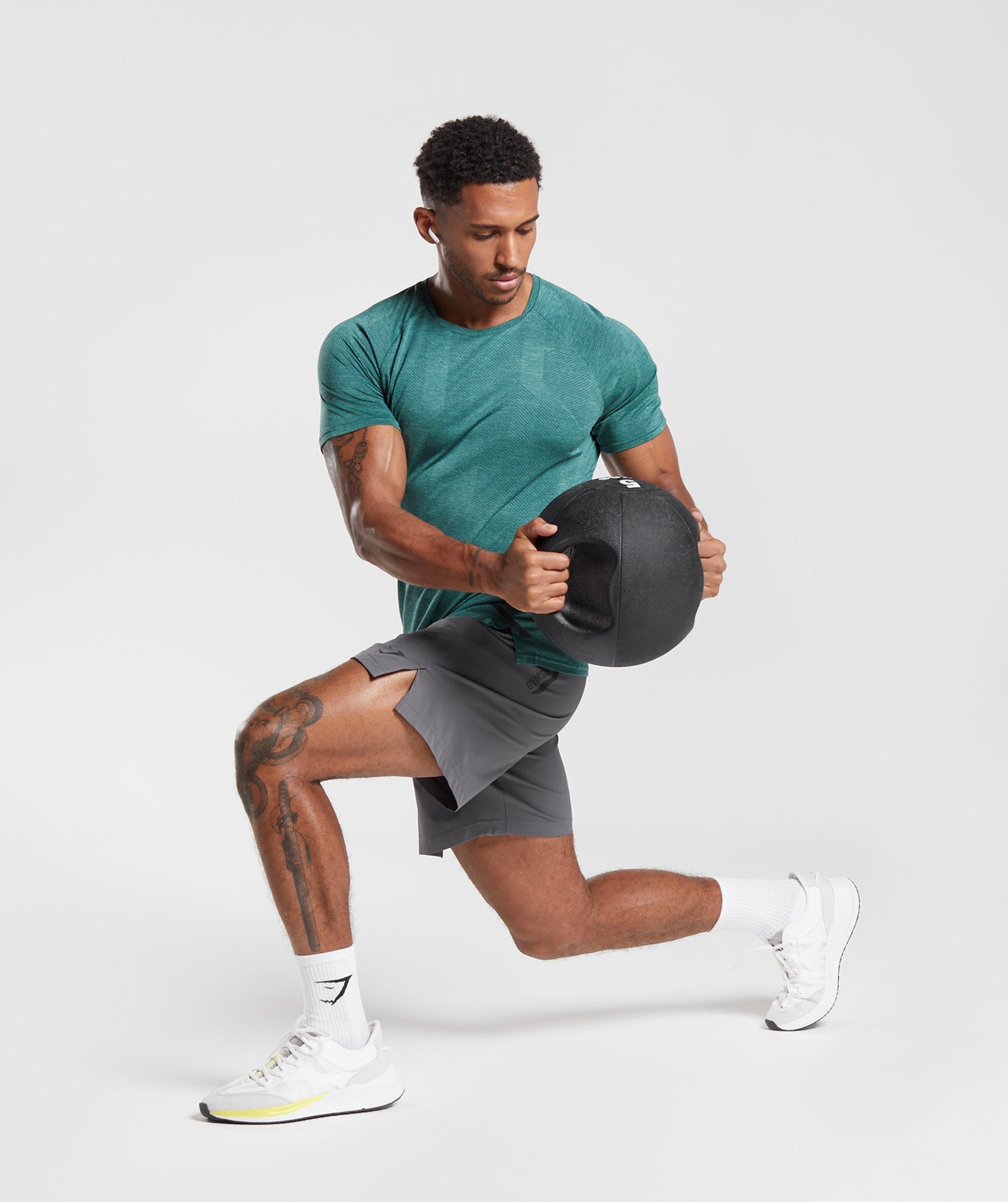 gymshark-apex-t-shirt-woodland-green-hoya-green-aw22