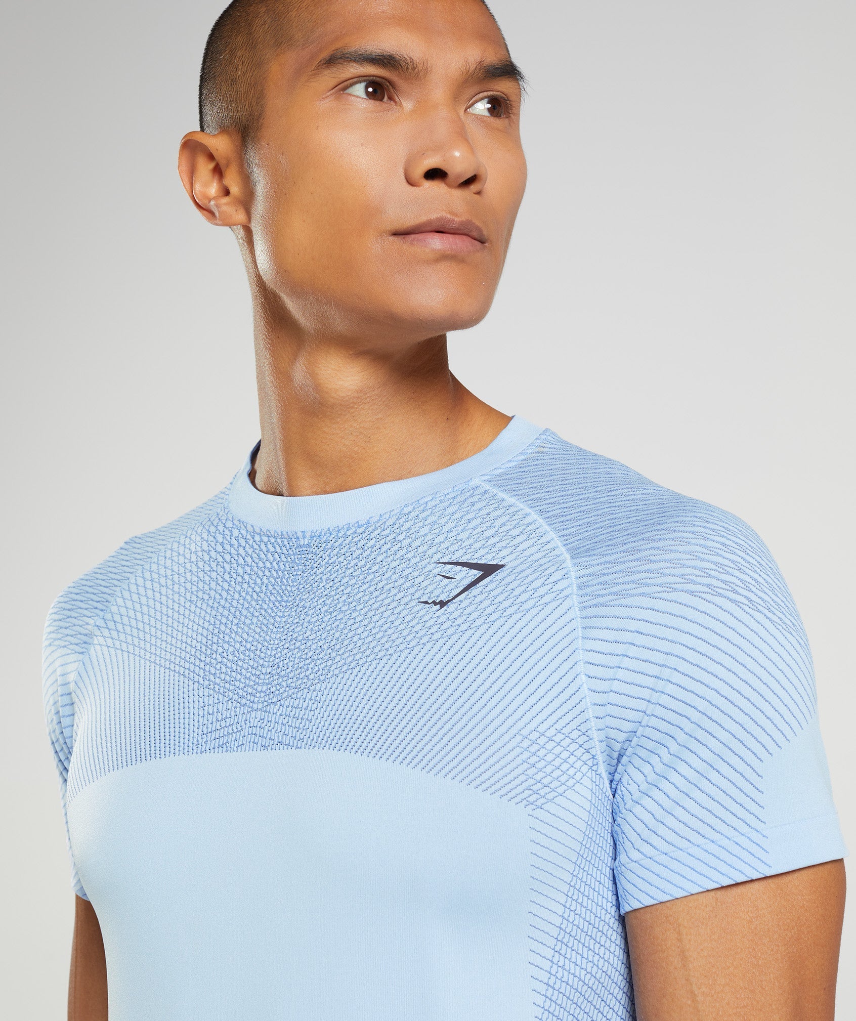 gymshark-apex-seamless-t-shirt-linen-blue-court-blue-ss22