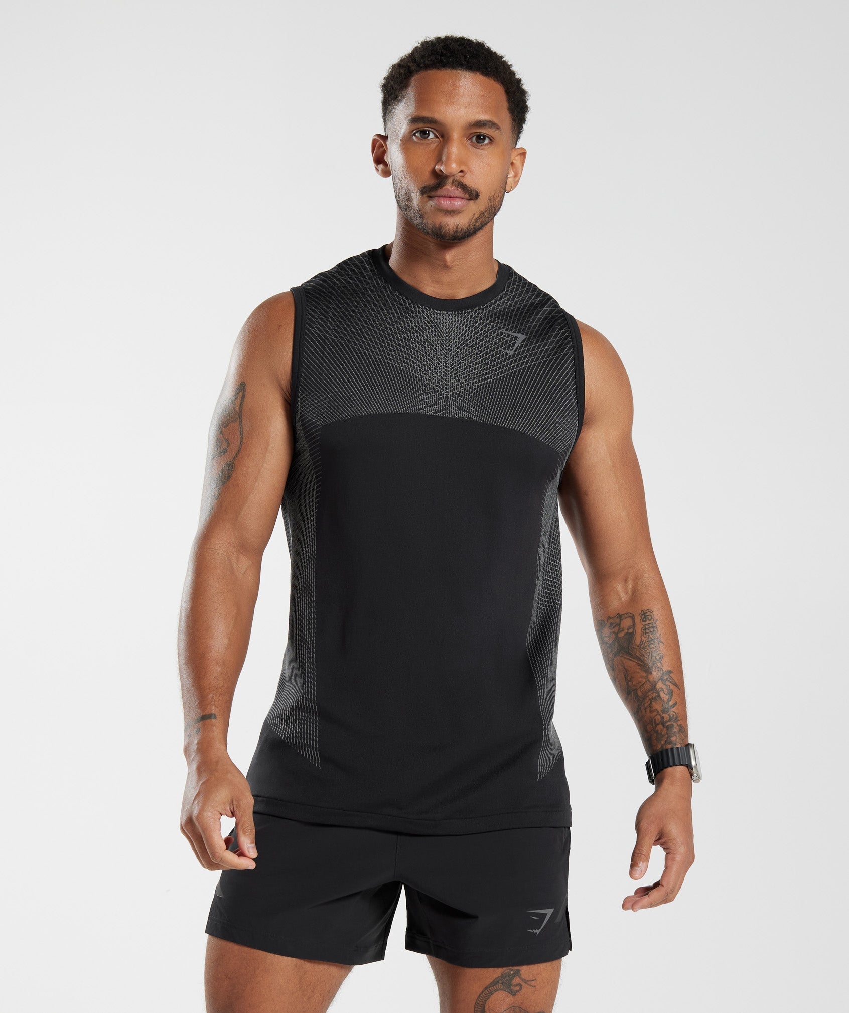 gymshark-apex-seamless-tank-black-silhouette-grey-aw22