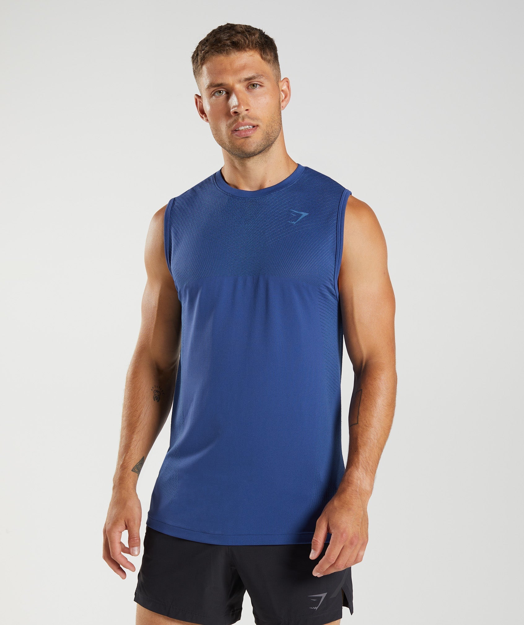 gymshark-apex-seamless-tank-stellar-blue-lakeside-blue-aw22