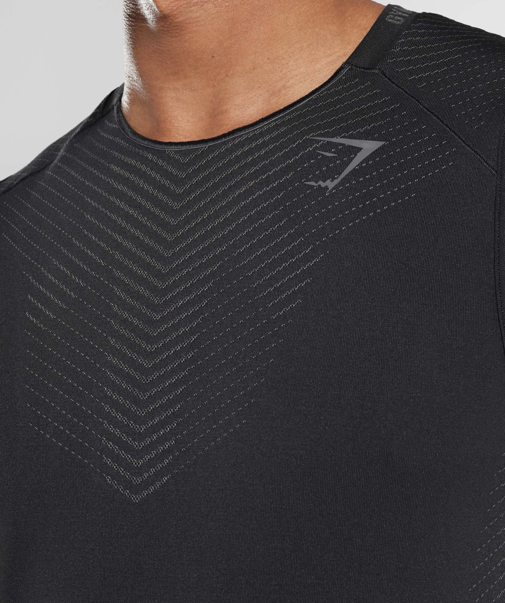 gymshark-apex-tank-black-silhouette-grey-ss23