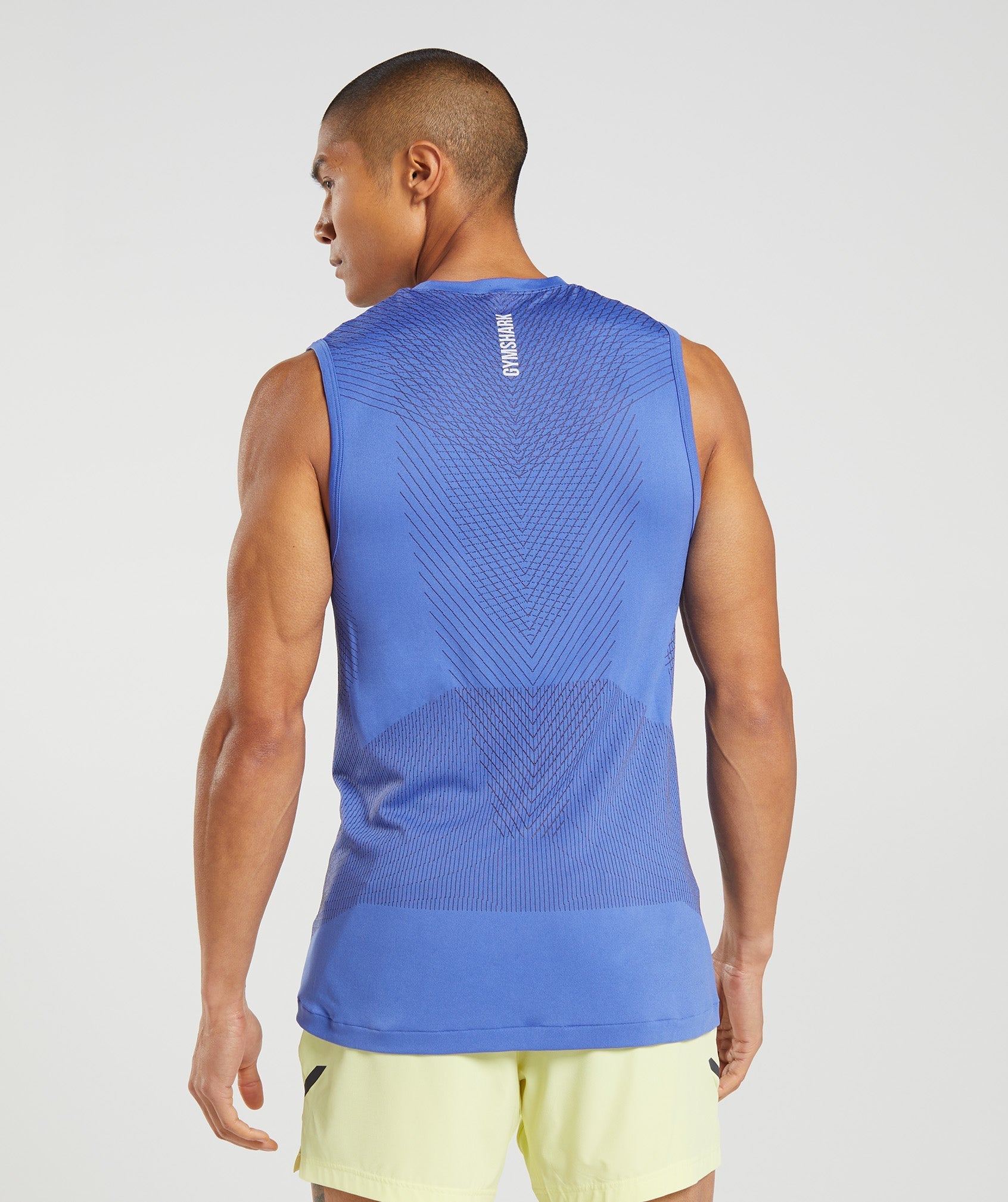 gymshark-apex-seamless-tank-court-blue-onyx-grey-ss22