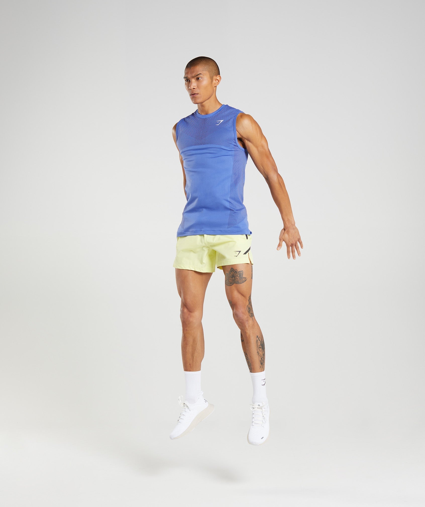 gymshark-apex-seamless-tank-court-blue-onyx-grey-ss22