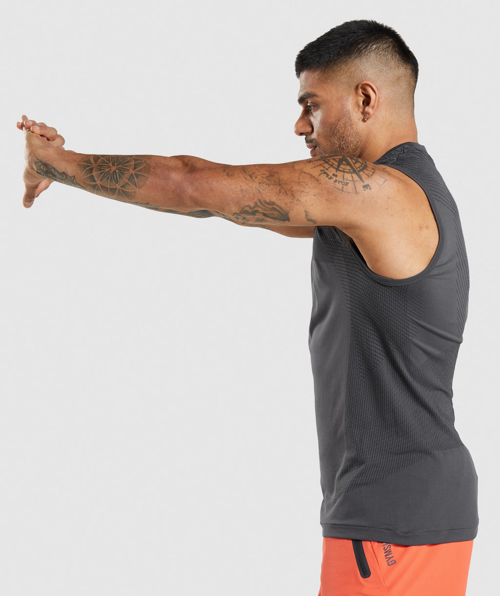 gymshark-apex-seamless-tank-onyx-grey-black-ss22