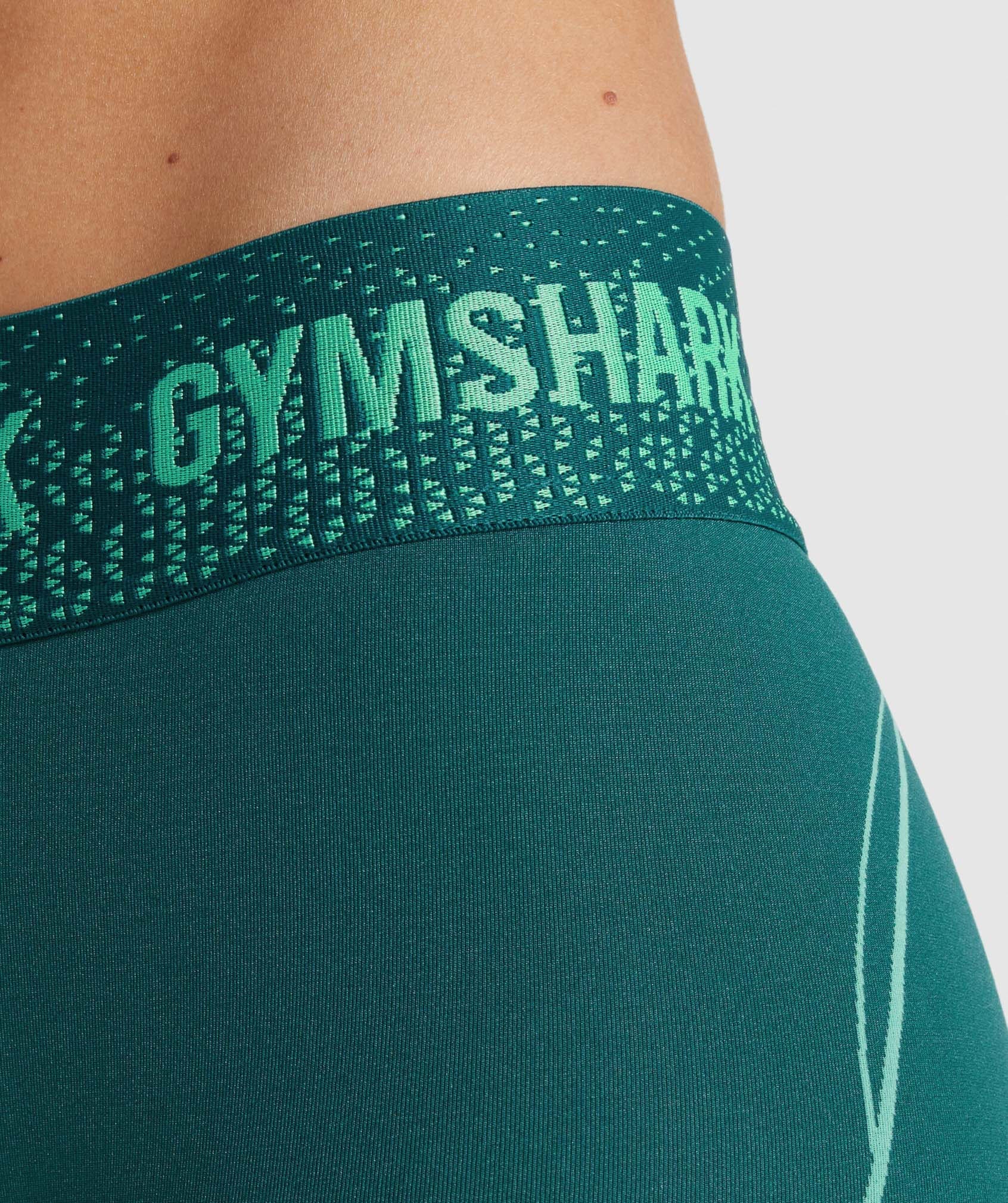 gymshark-apex-seamless-low-rise-shorts-teal-aw21