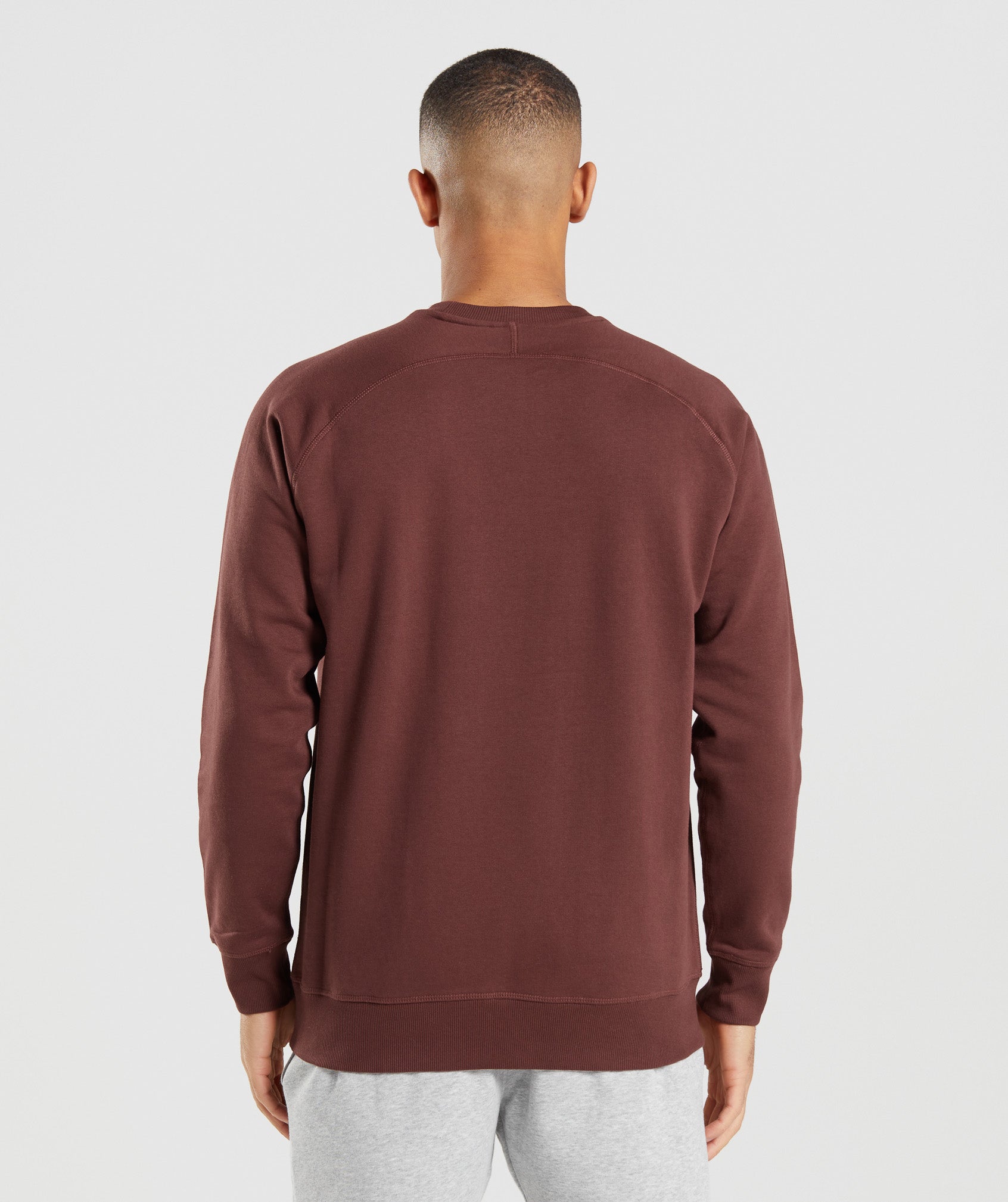 gymshark-apollo-crew-cherry-brown-ss22