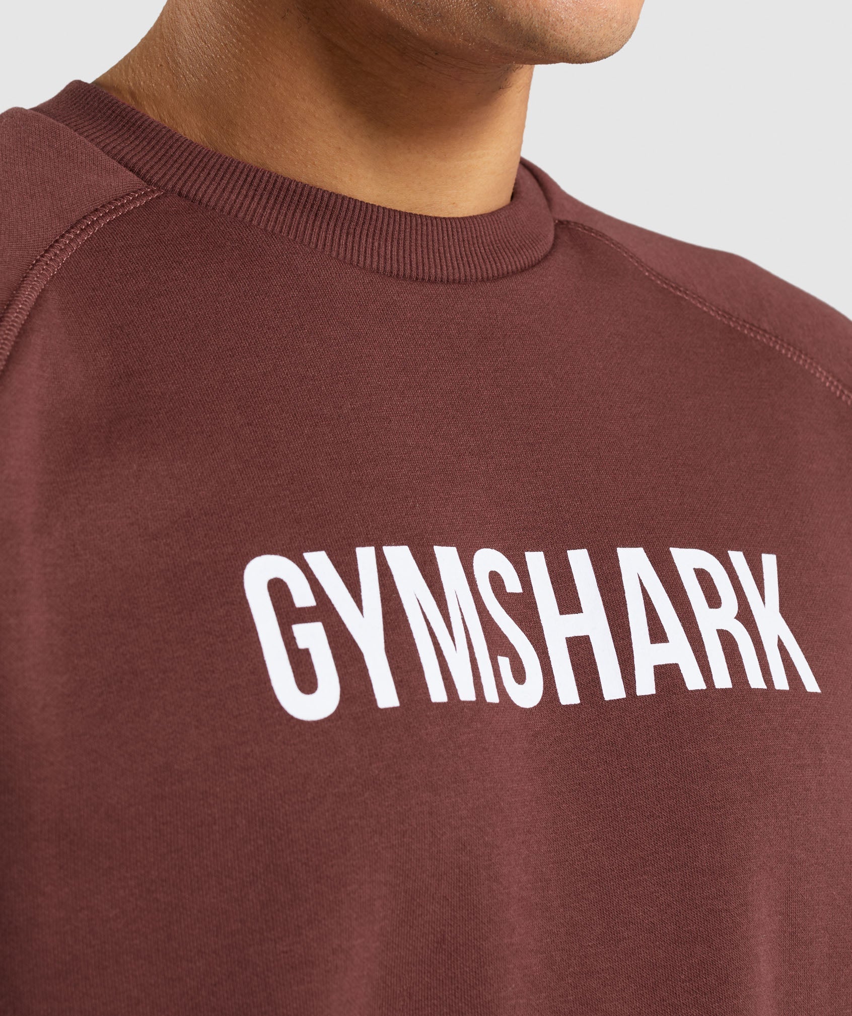 gymshark-apollo-crew-cherry-brown-ss22