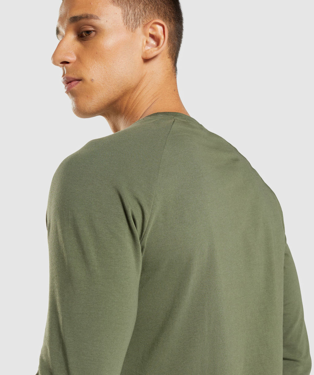 gymshark-apollo-long-sleeve-t-shirt-core-olive-ss22