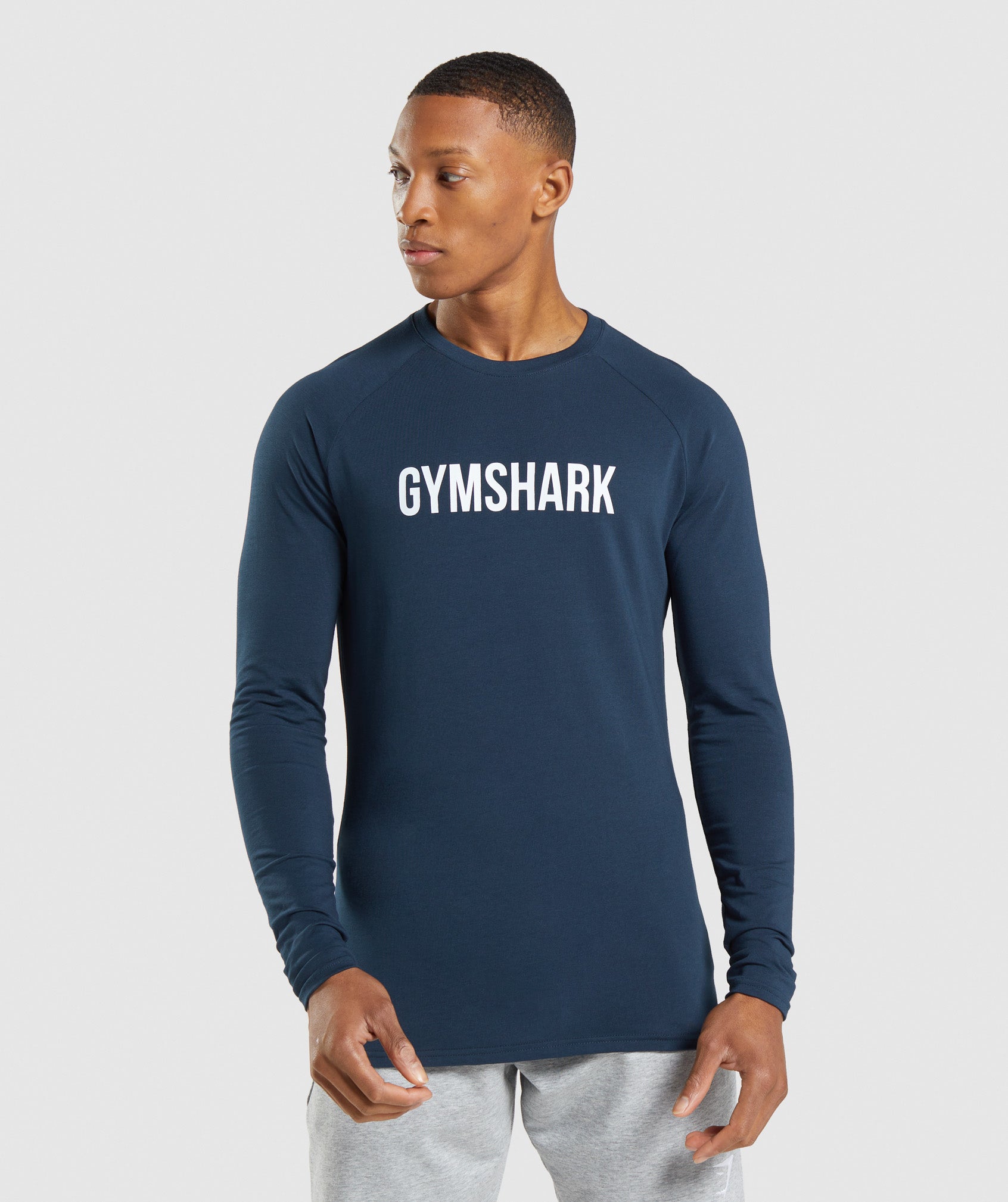gymshark-apollo-muscle-fit-long-sleeve-t-shirt-navy-ss22