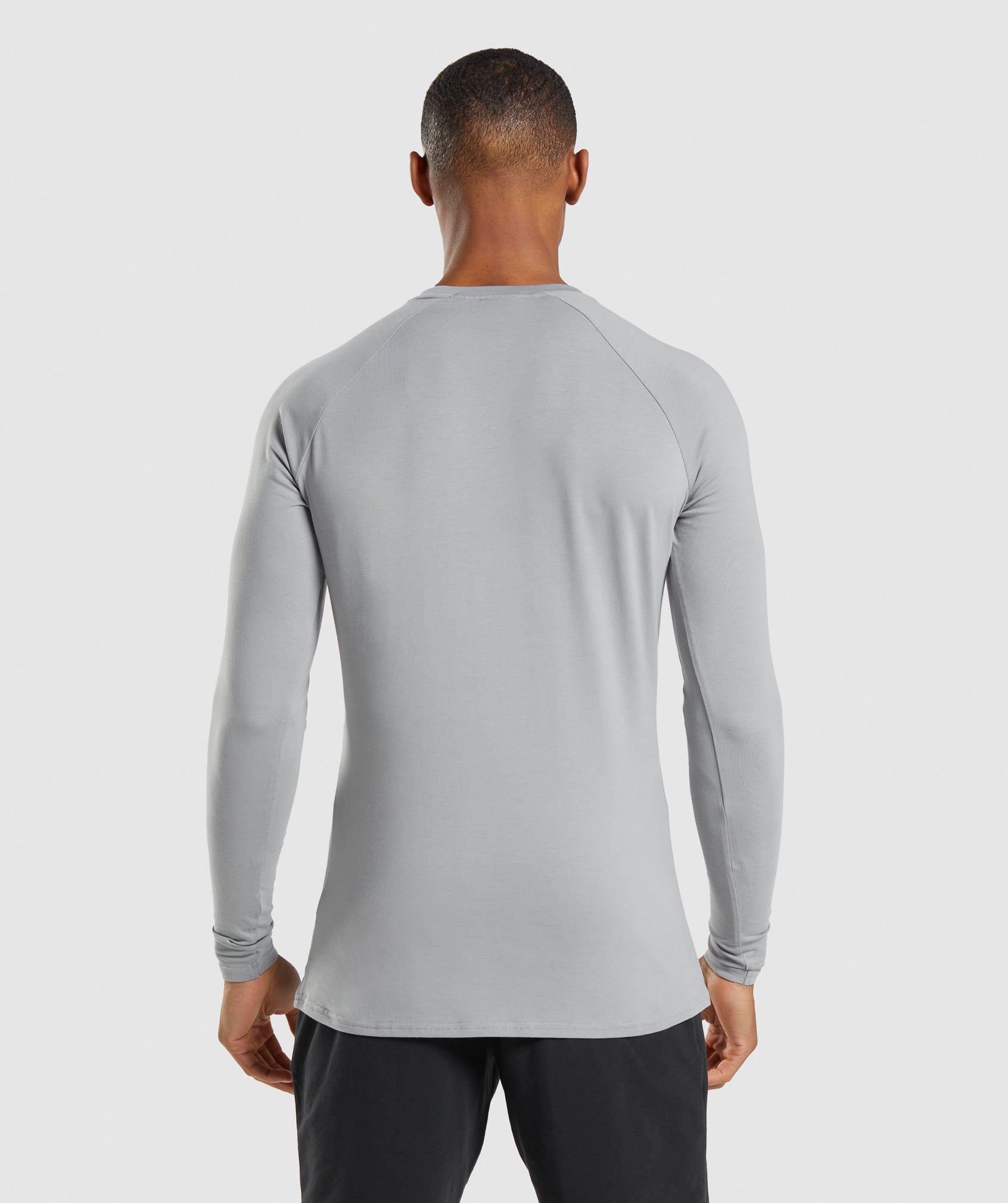 gymshark-apollo-long-sleeve-t-shirt-smokey-grey-ss22