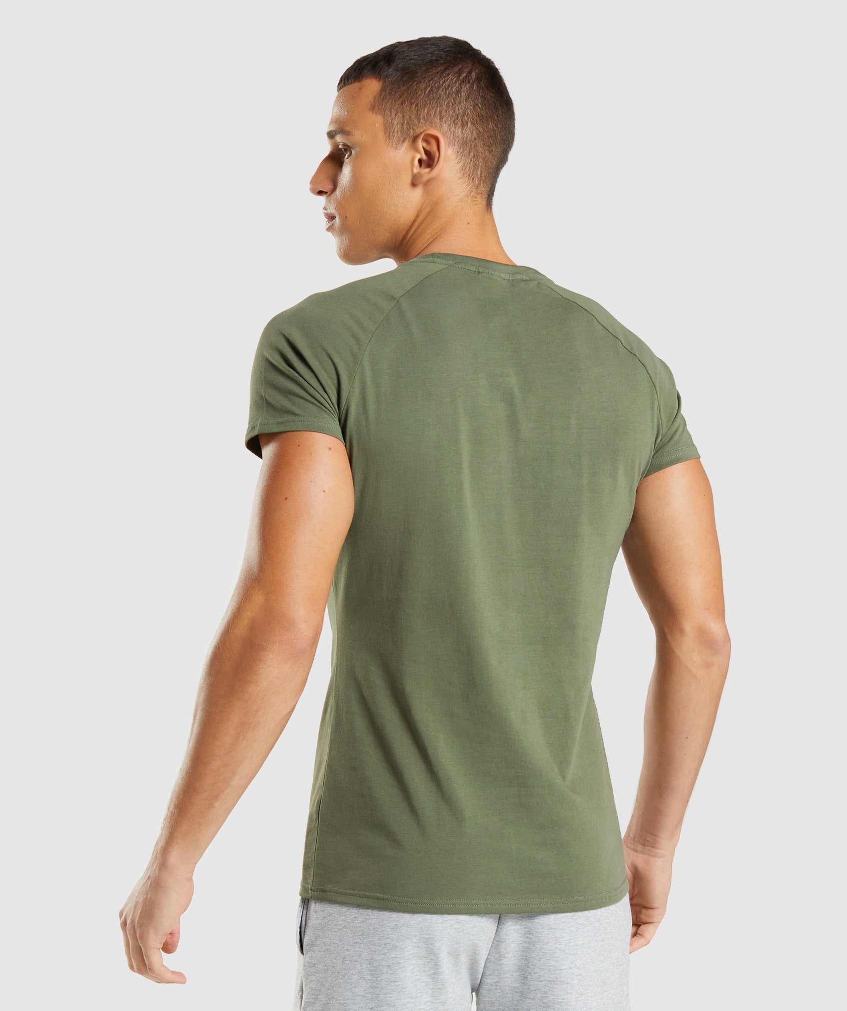 gymshark-apollo-muscle-fit-t-shirt-core-olive-ss22