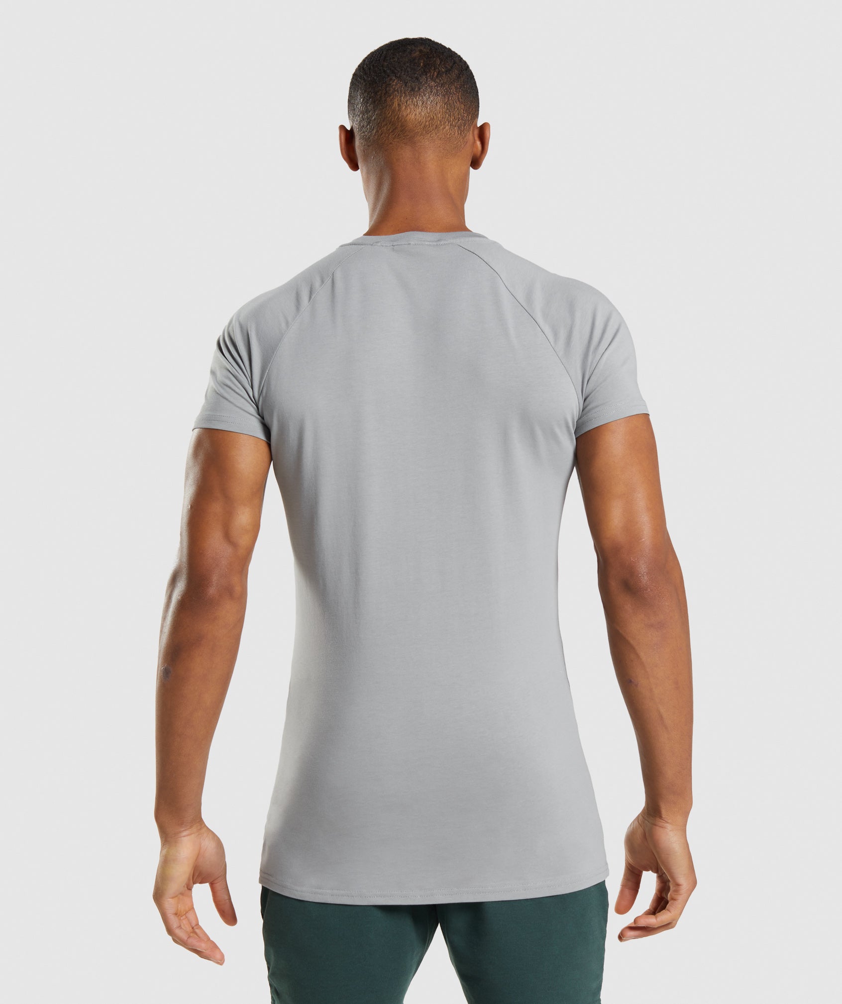 gymshark-apollo-muscle-fit-t-shirt-smokey-grey-ss22