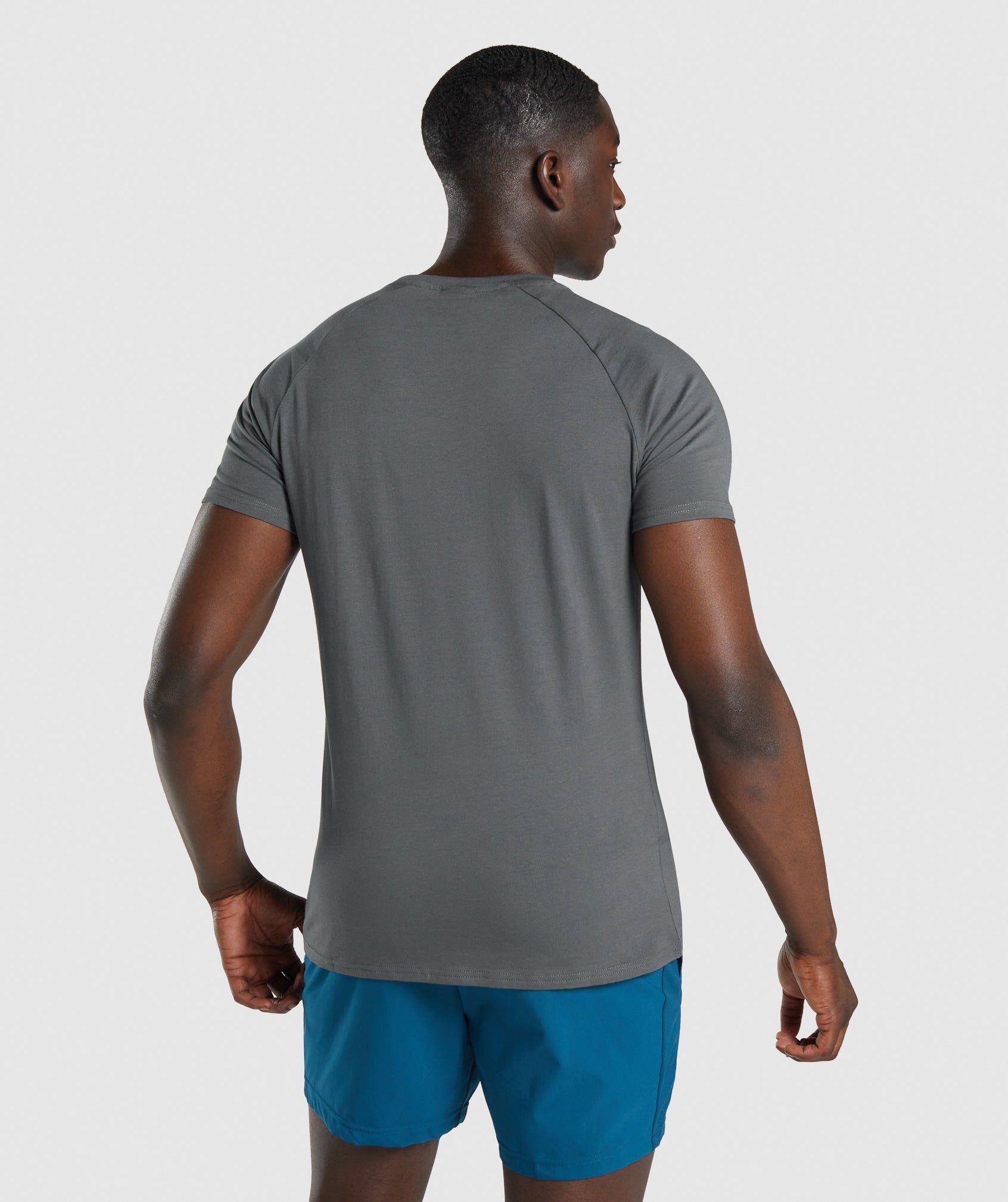 gymshark-apollo-t-shirt-charcoal-grey