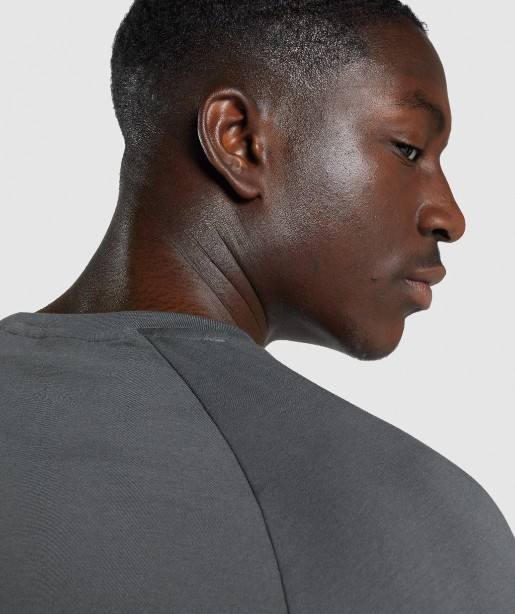 gymshark-apollo-t-shirt-charcoal-grey