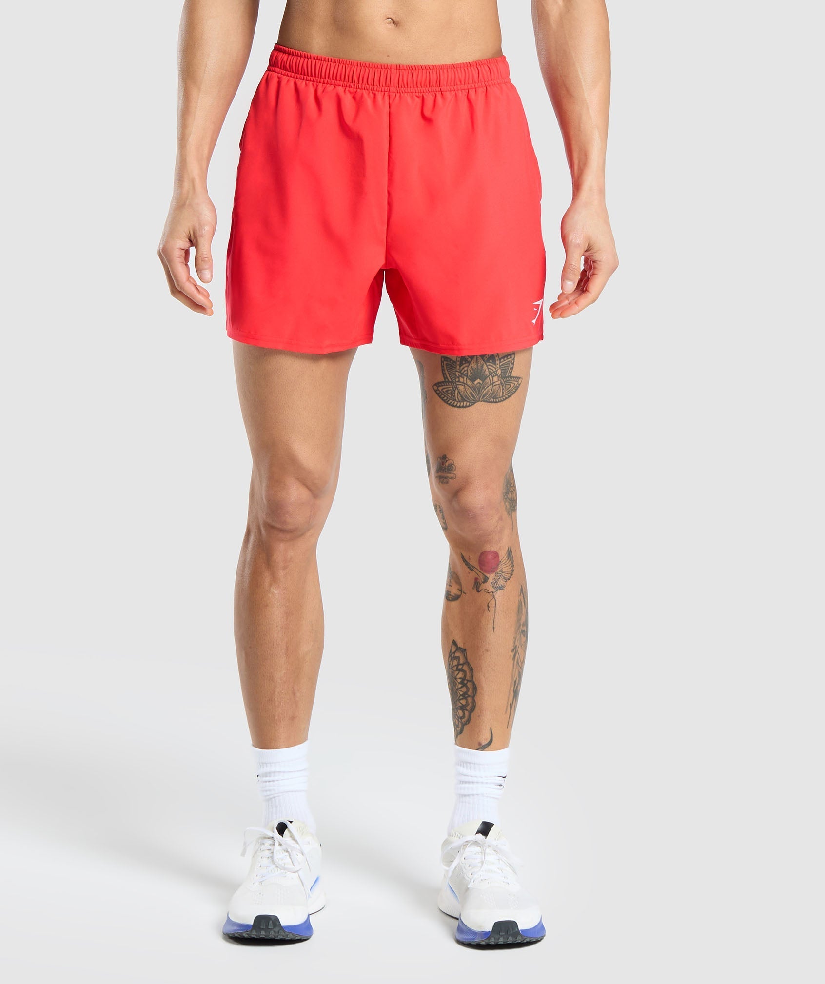 gymshark-arrival-5-shorts-pow-red-ss24