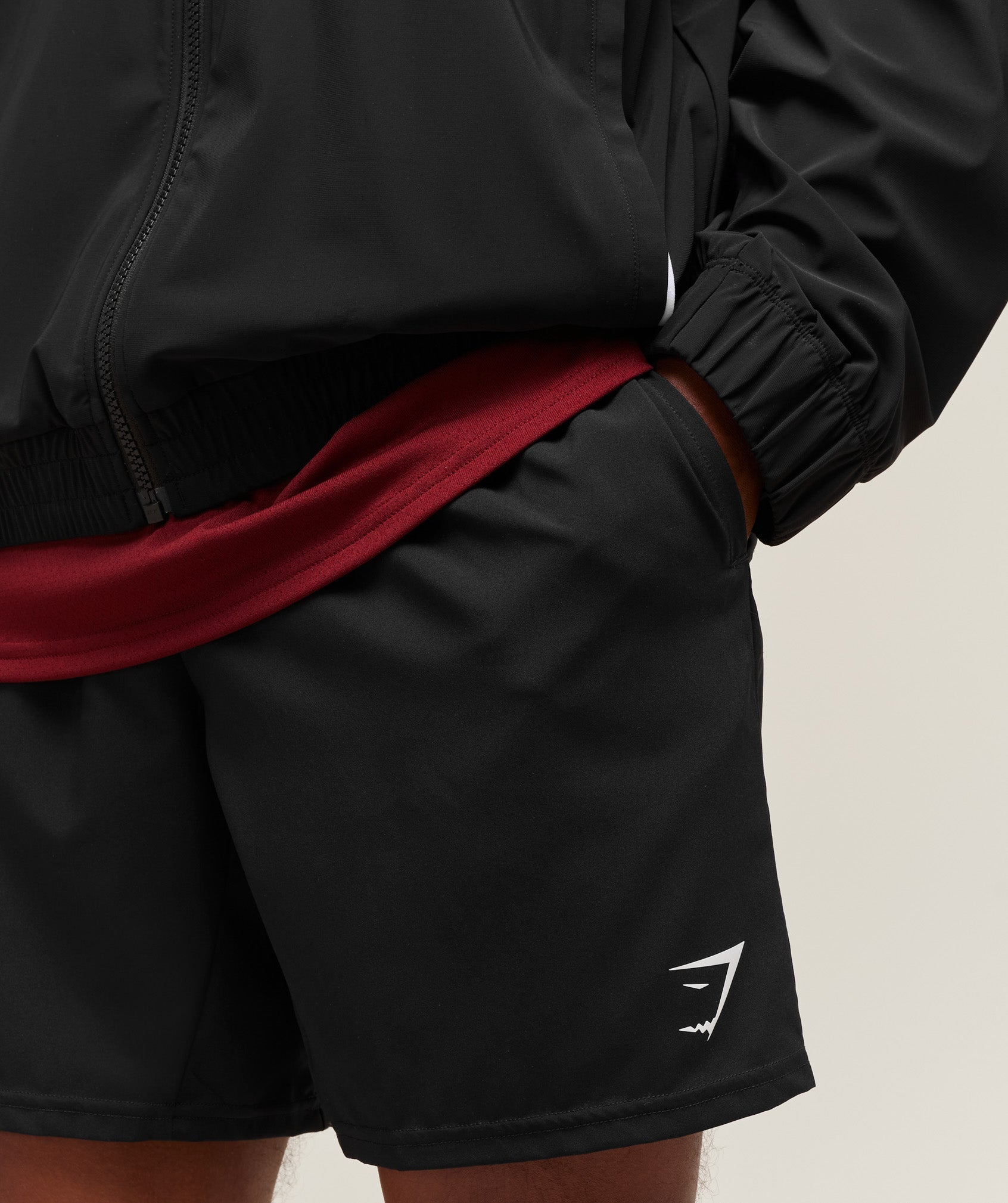 gymshark-arrival-7-shorts-black-ss22