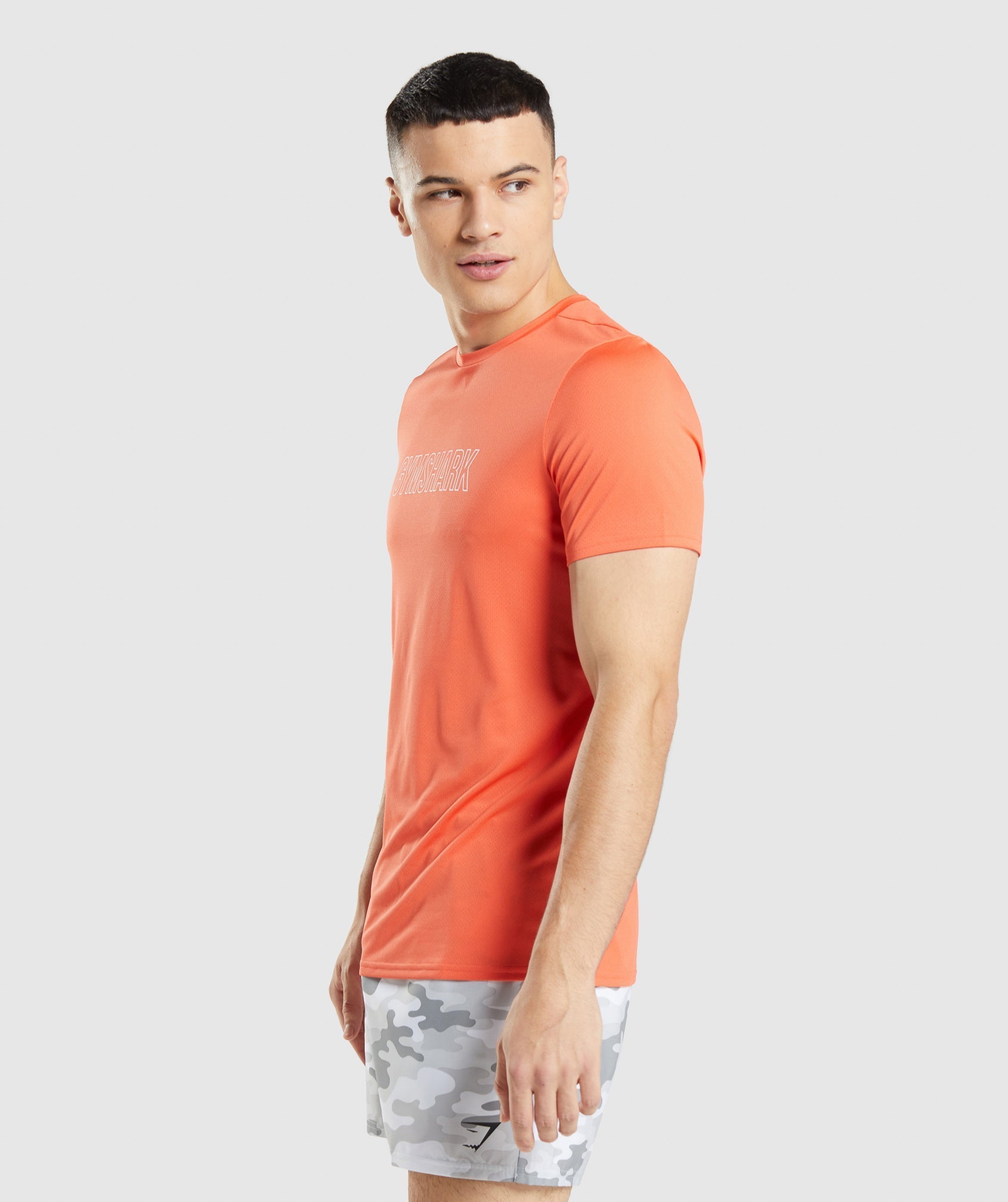 gymshark-arrival-graphic-t-shirt-papaya-orange-ss22