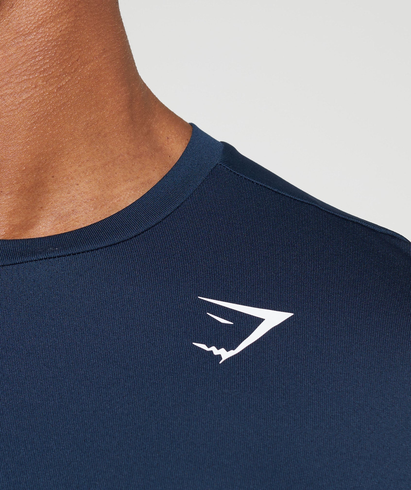 gymshark-arrival-long-sleeve-t-shirt-navy-ss22