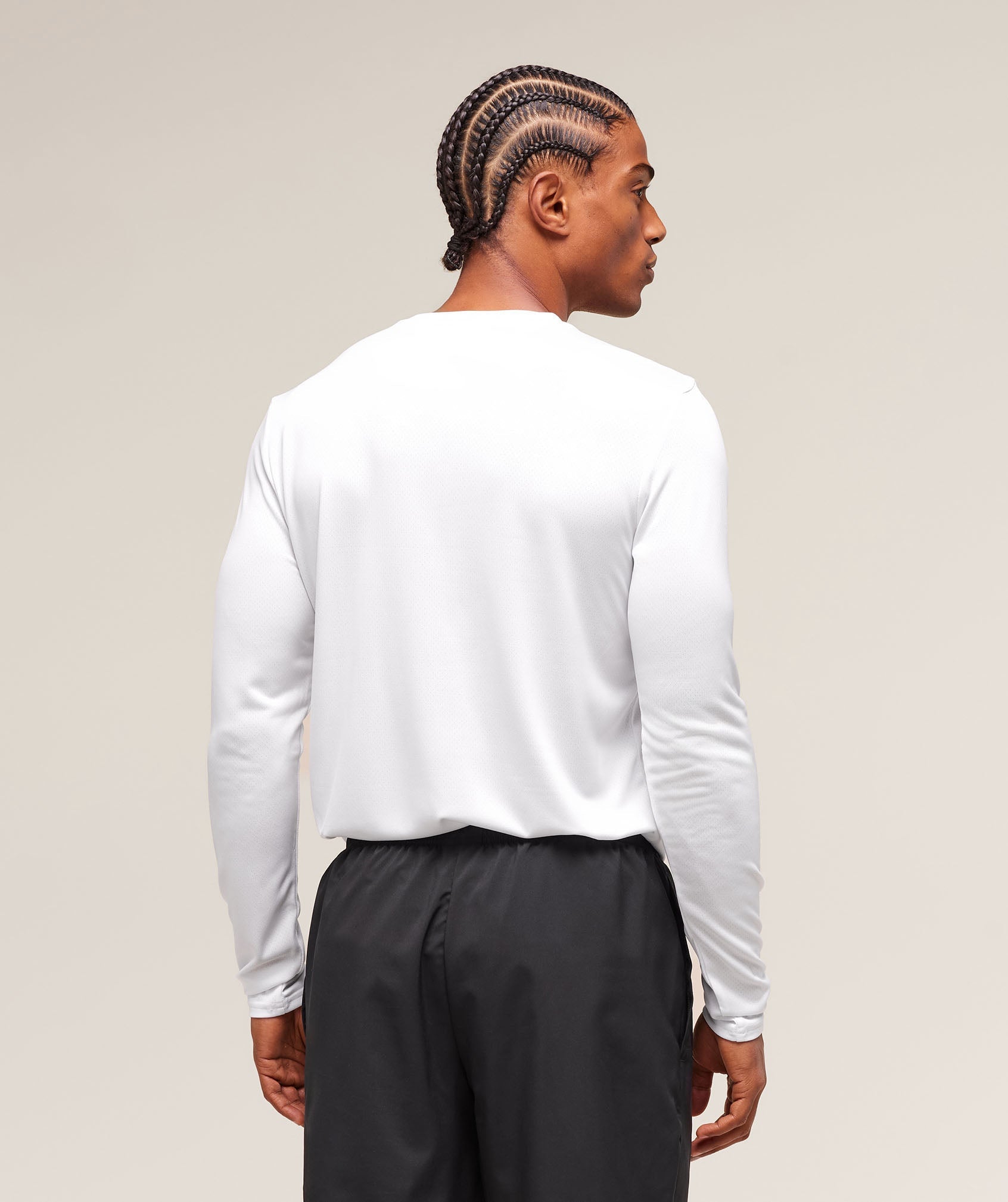 gymshark-arrival-long-sleeve-t-shirt-white-aw22