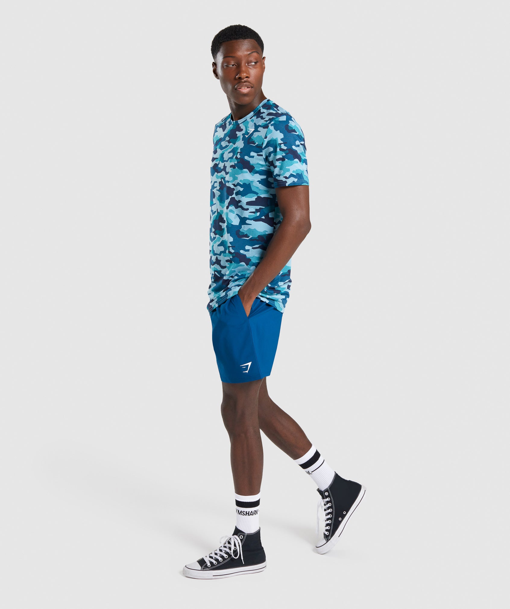 gymshark-arrival-t-shirt-teal-camo