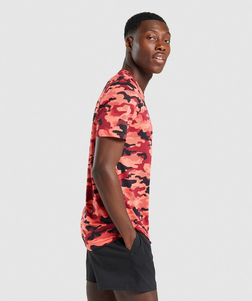 gymshark-arrival-t-shirt-red-camo