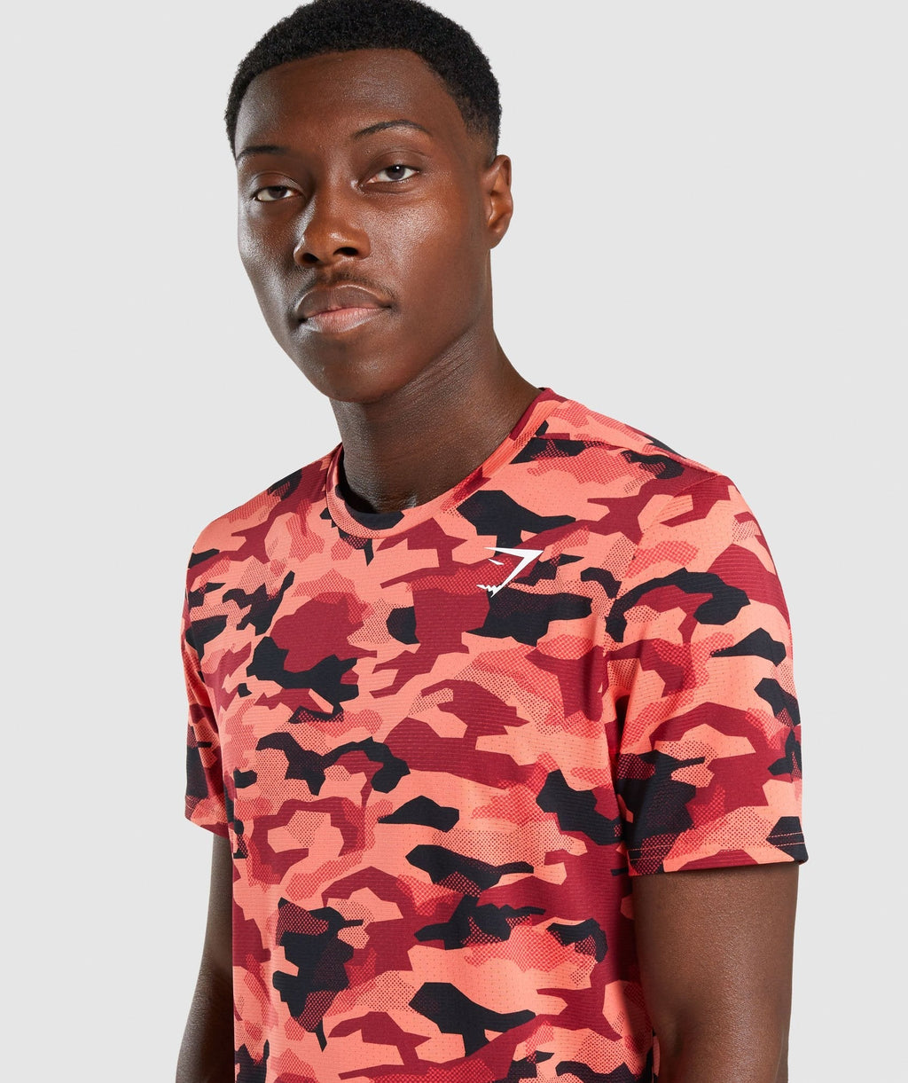 gymshark-arrival-t-shirt-red-camo